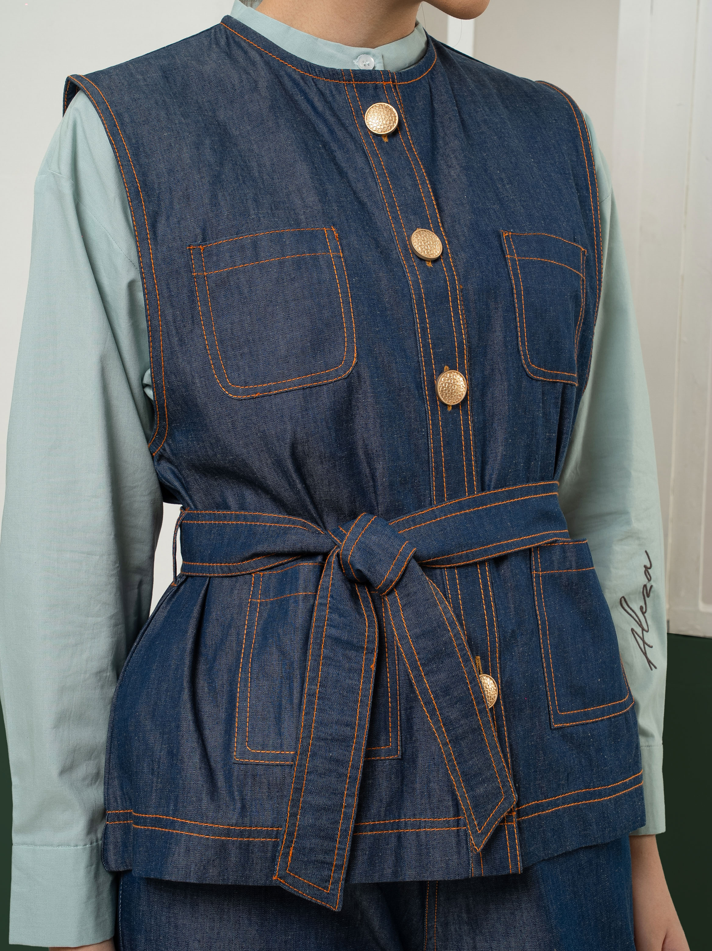 Via Denim Vest Navy