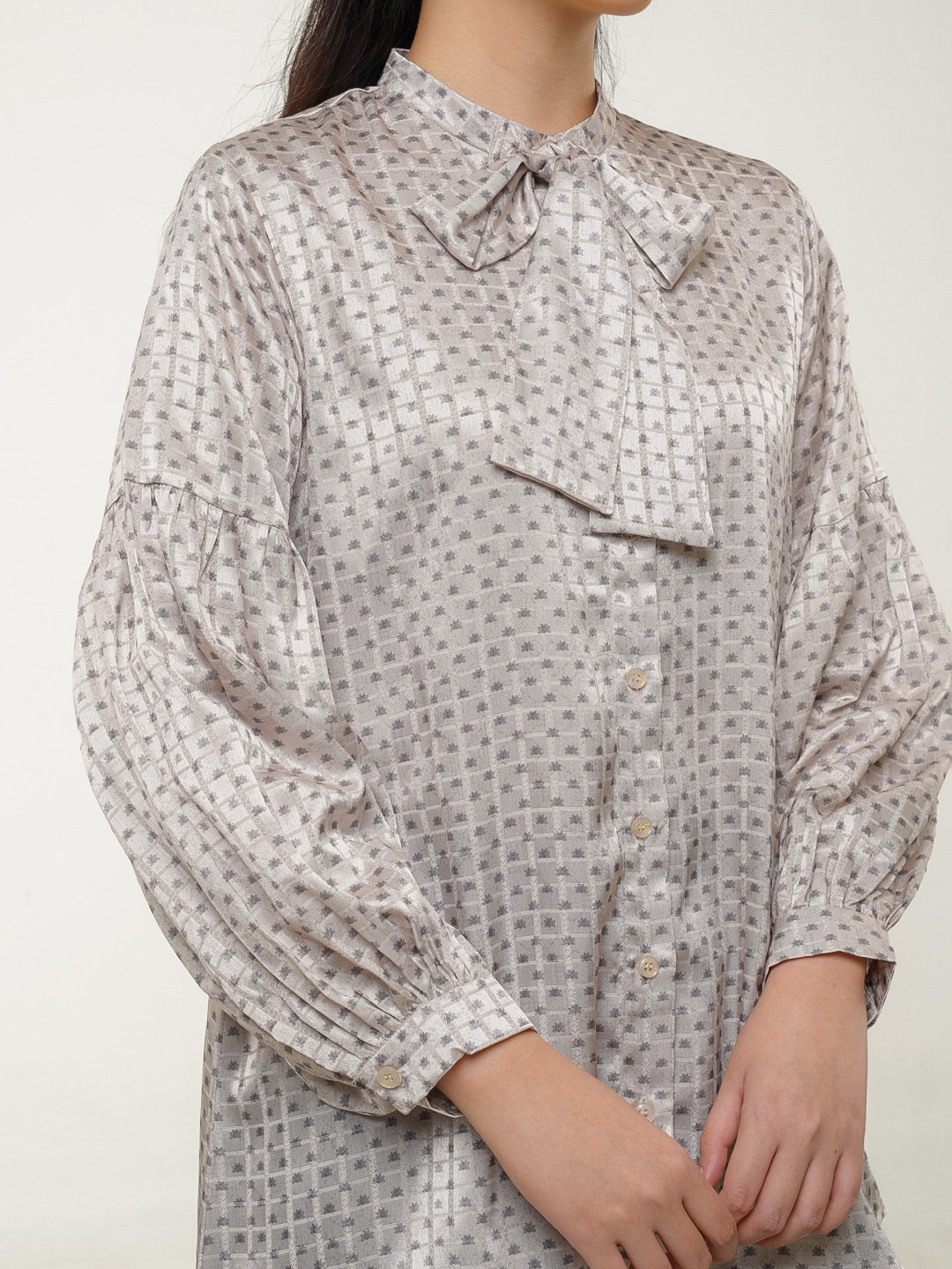 Qamila Shirt Almond