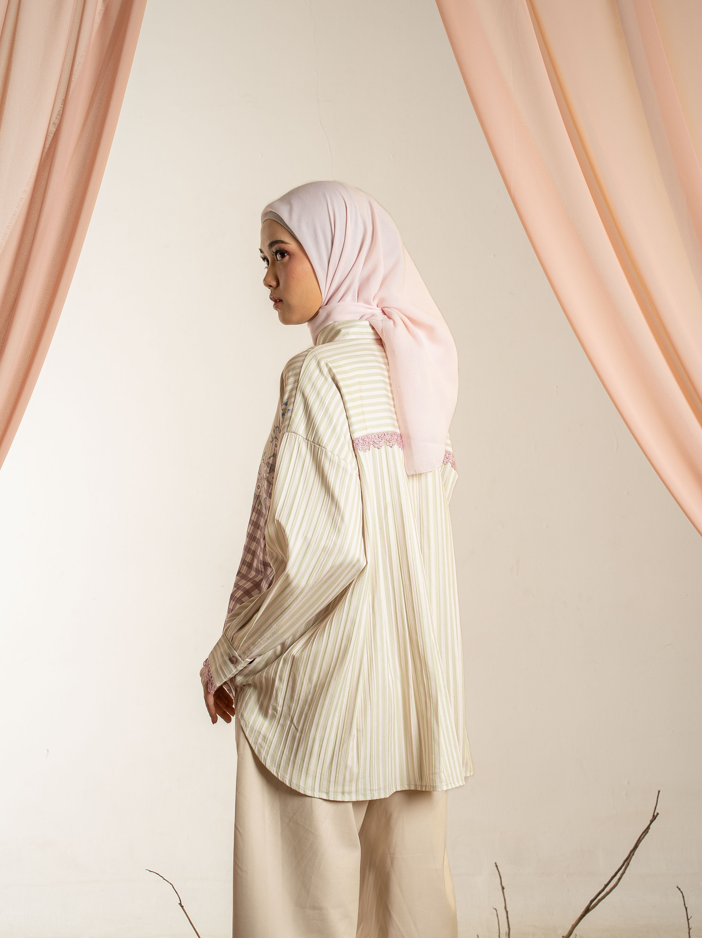 Zora Shirt Pale Green