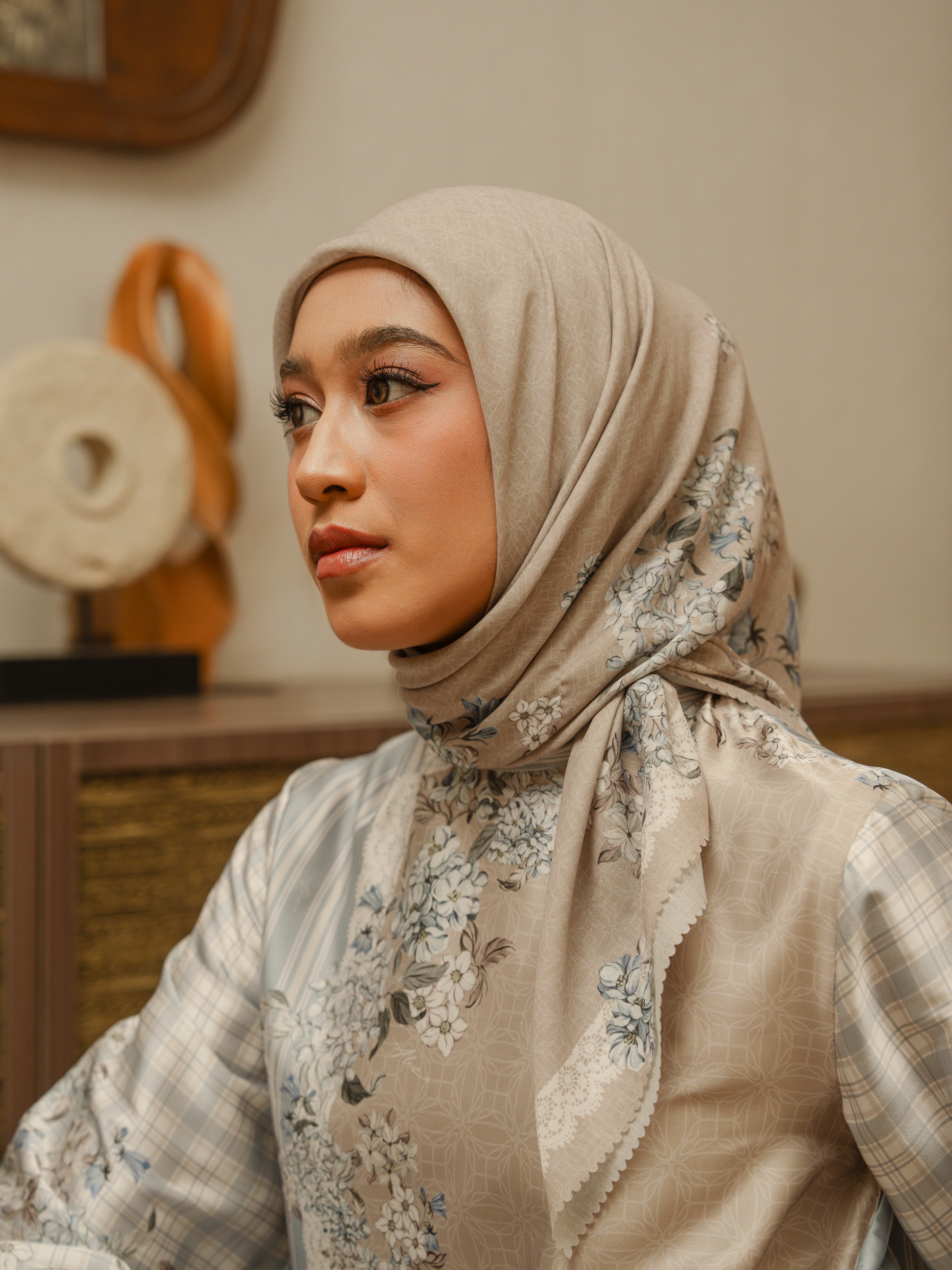 Syahara Scarves Khaky