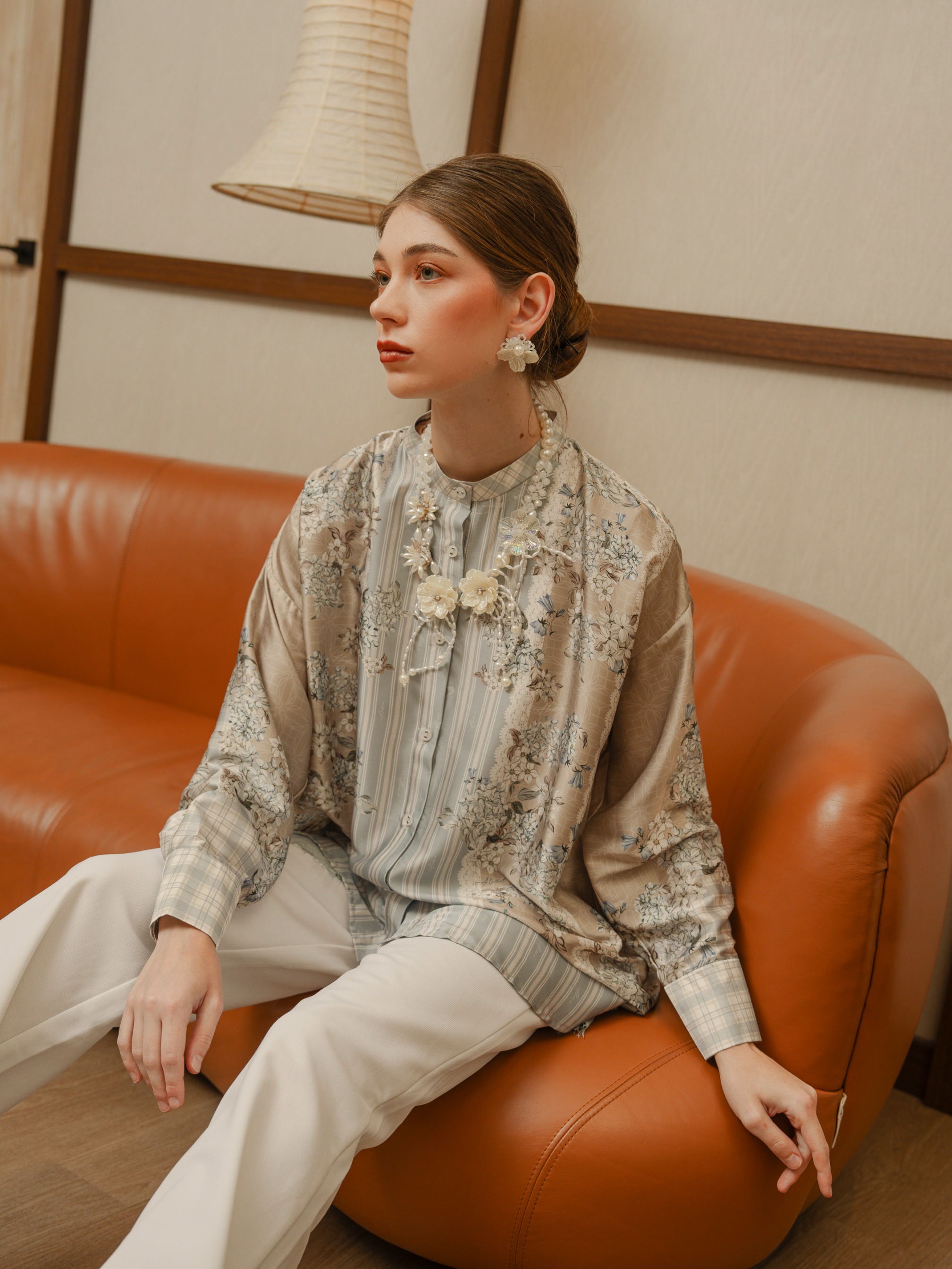 Syamina Shirt Beige
