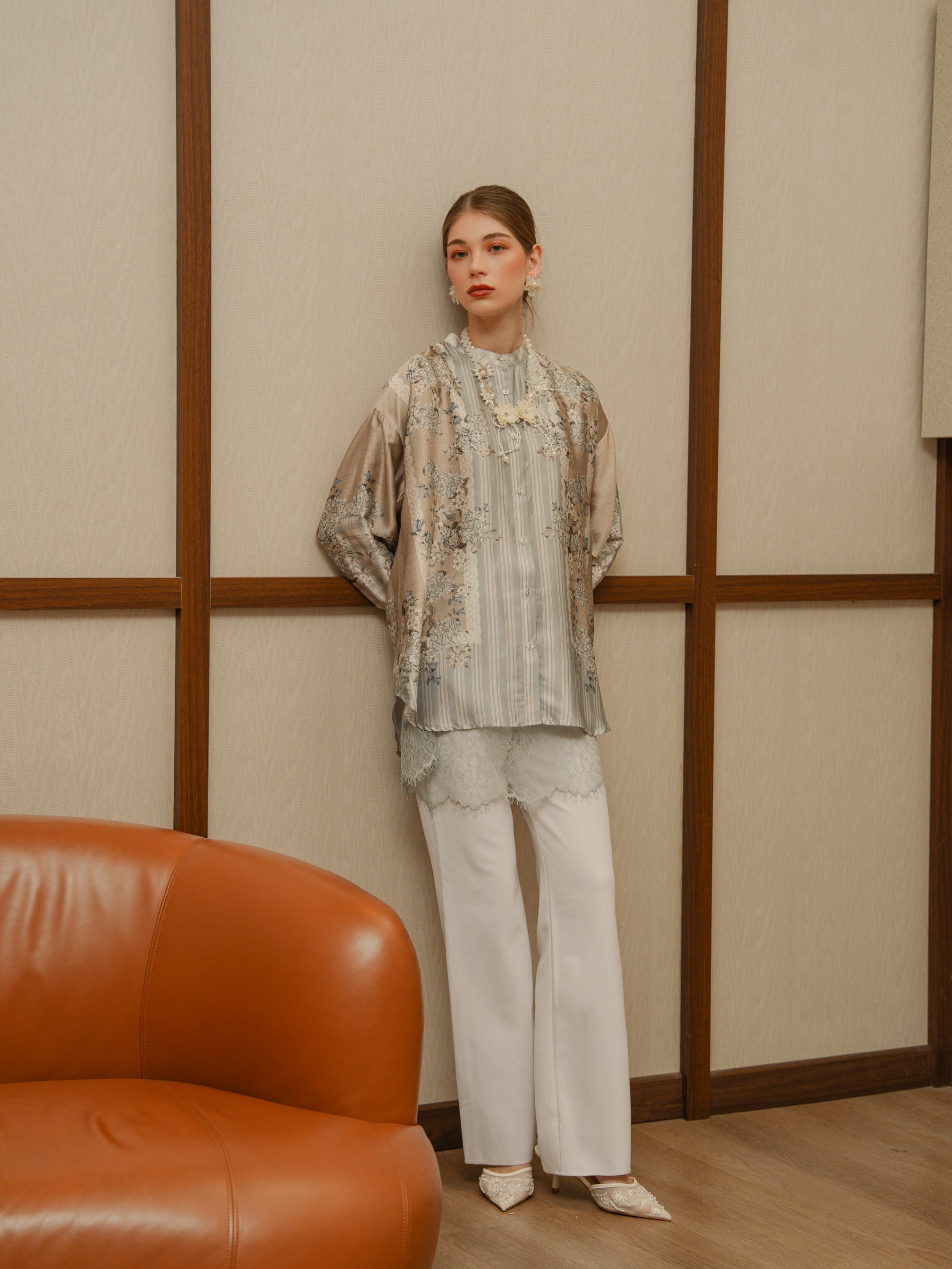 Syamina Shirt Beige