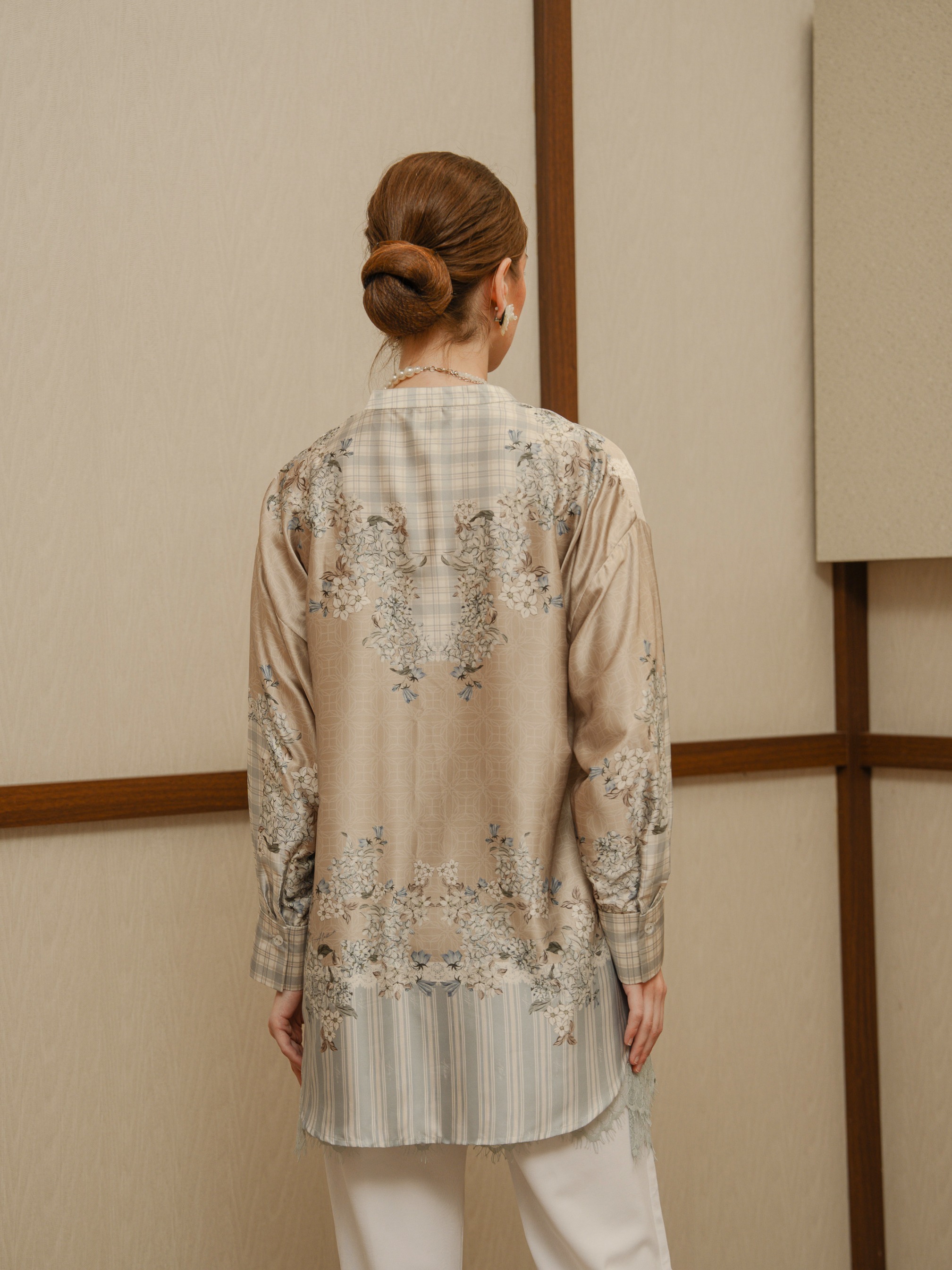 Syamina Shirt Beige