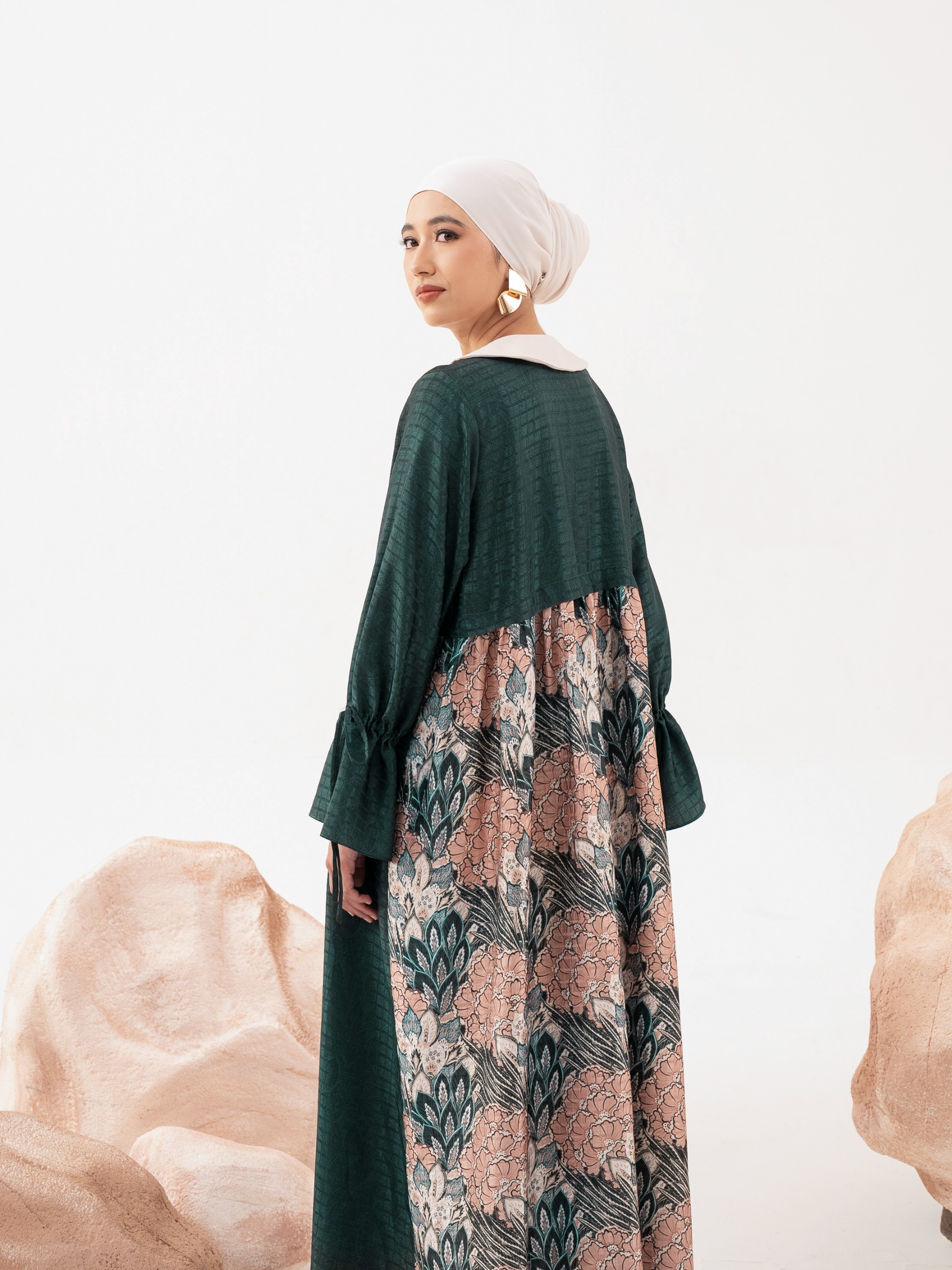 Davika Dress Emerald