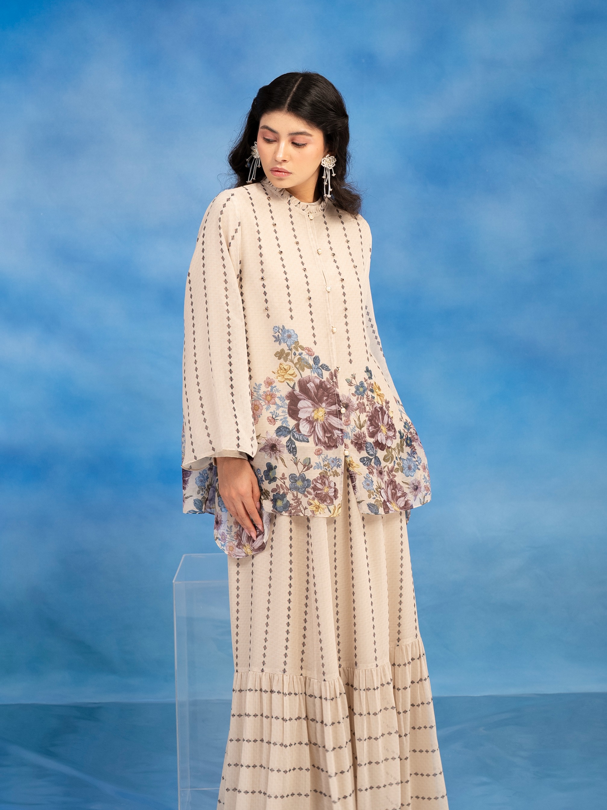 Isra Top Creme