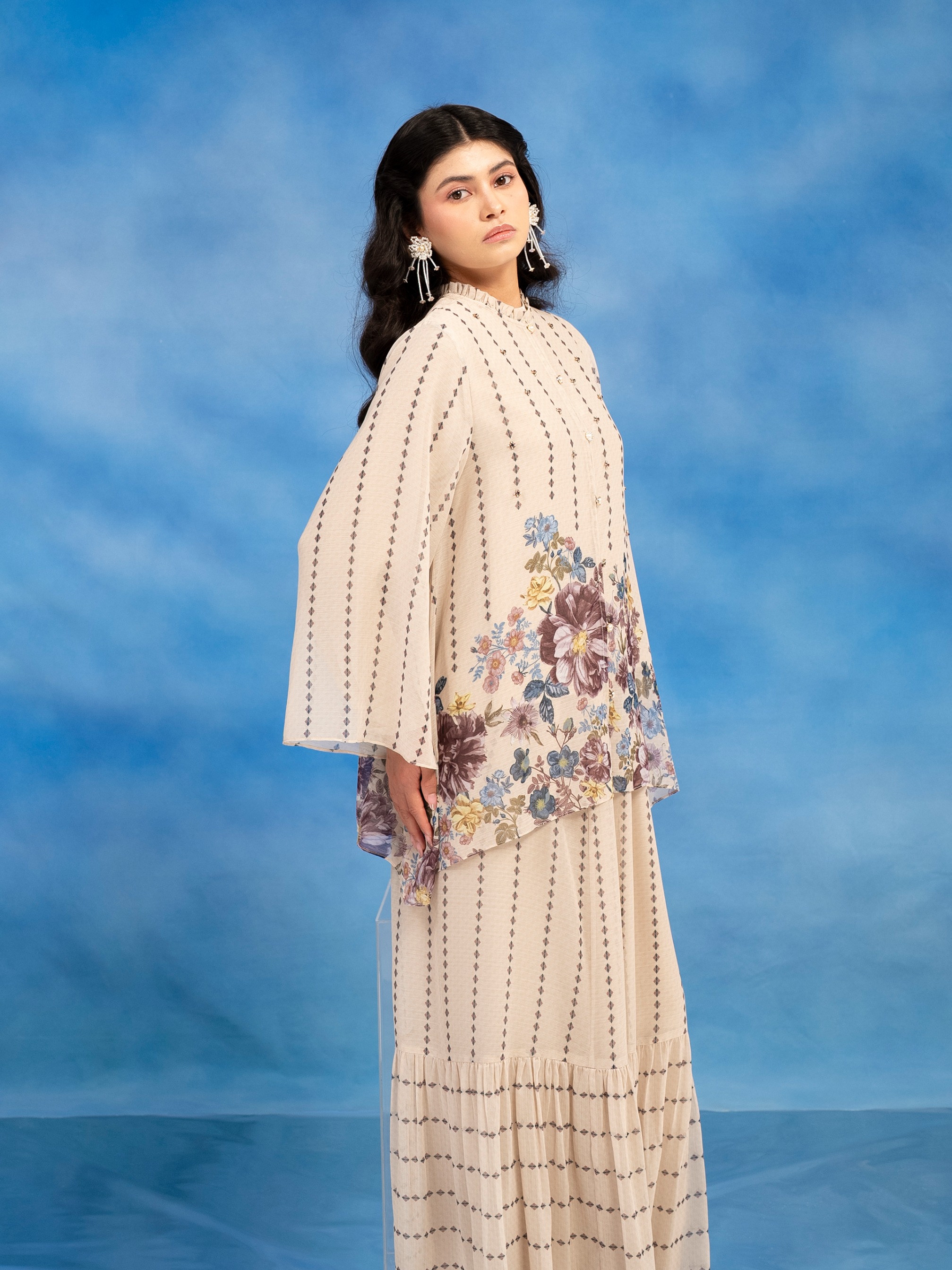 Isra Top Creme