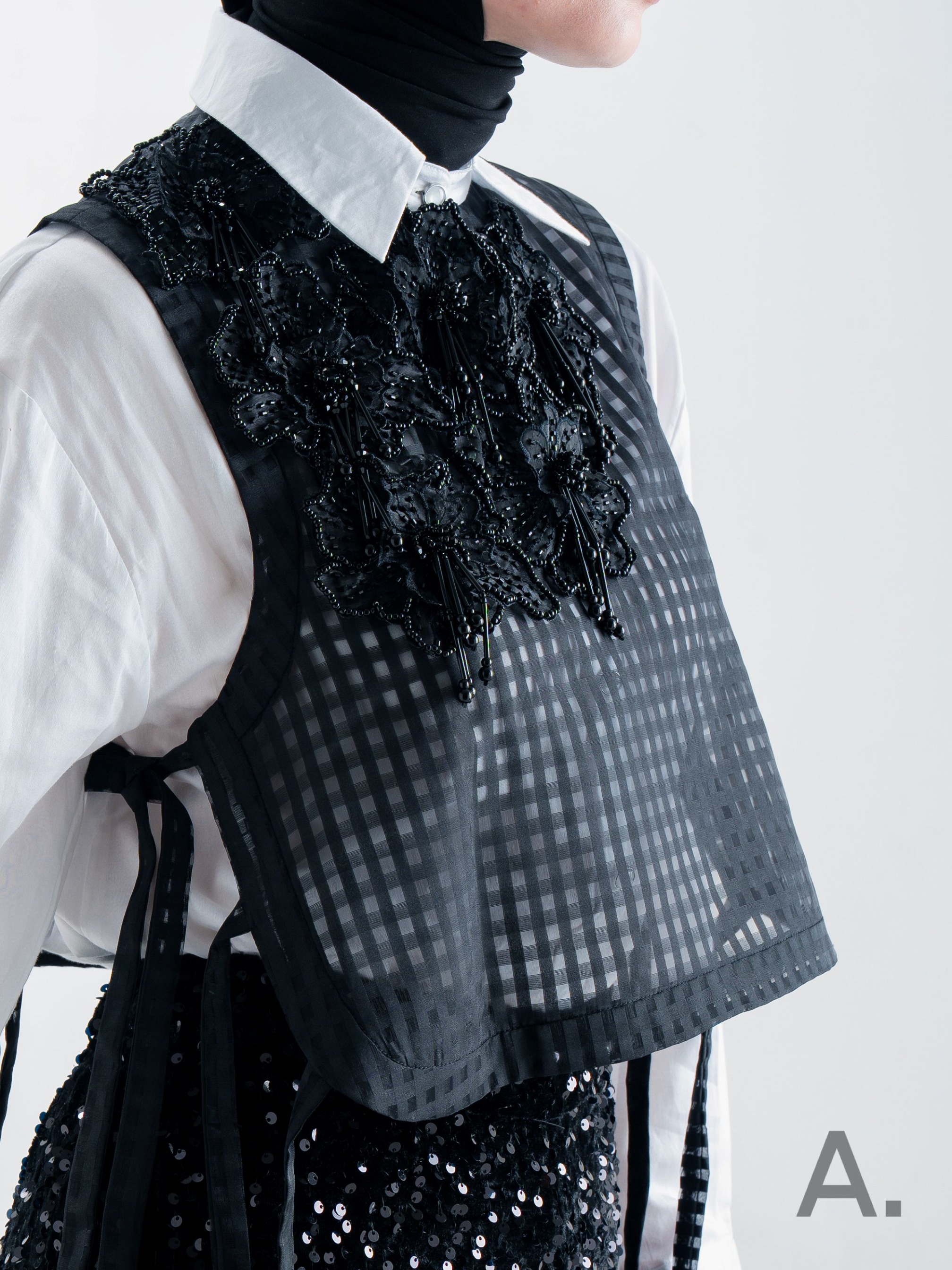 Billy Vest Black