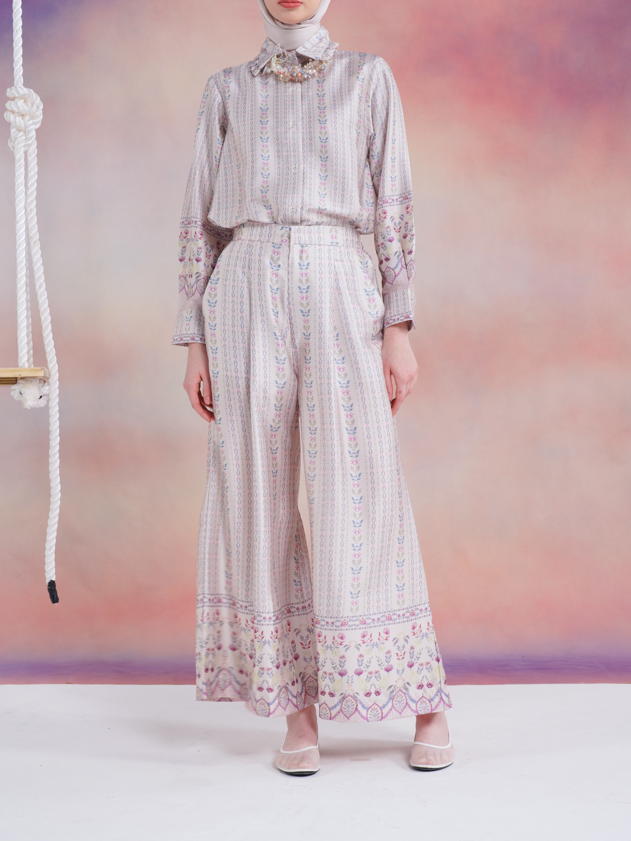 Karla Pants Beige