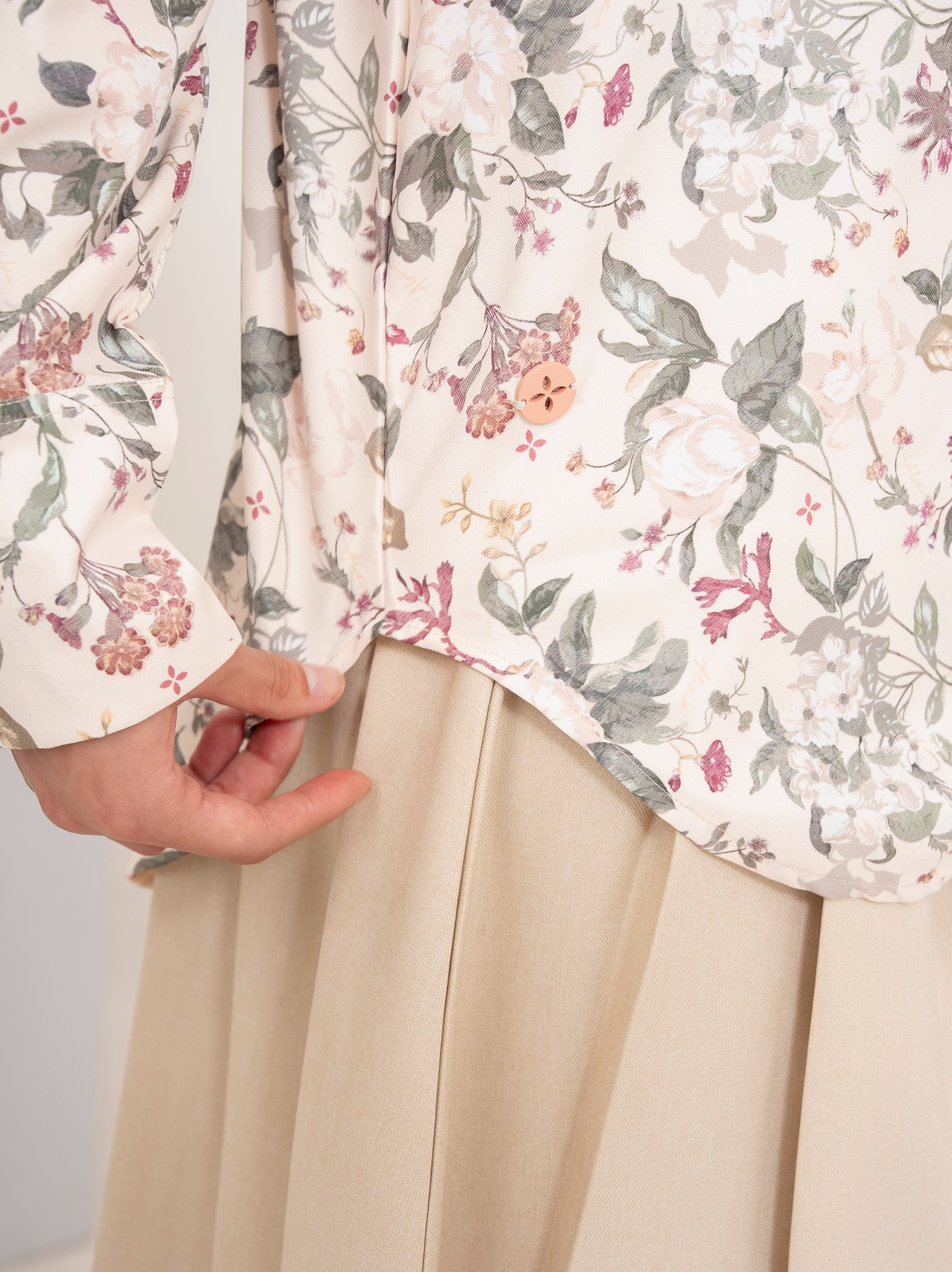 Talia Shirt Beige