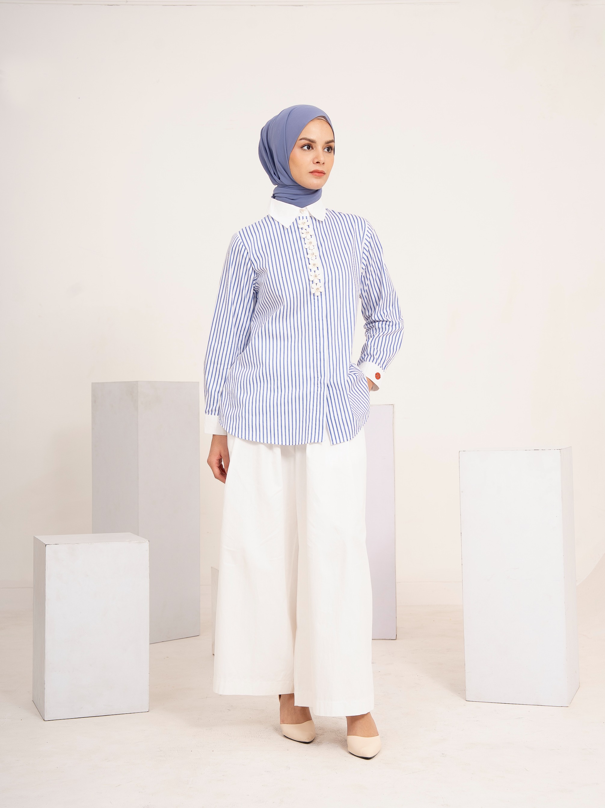 Valyn Shirt Blue
