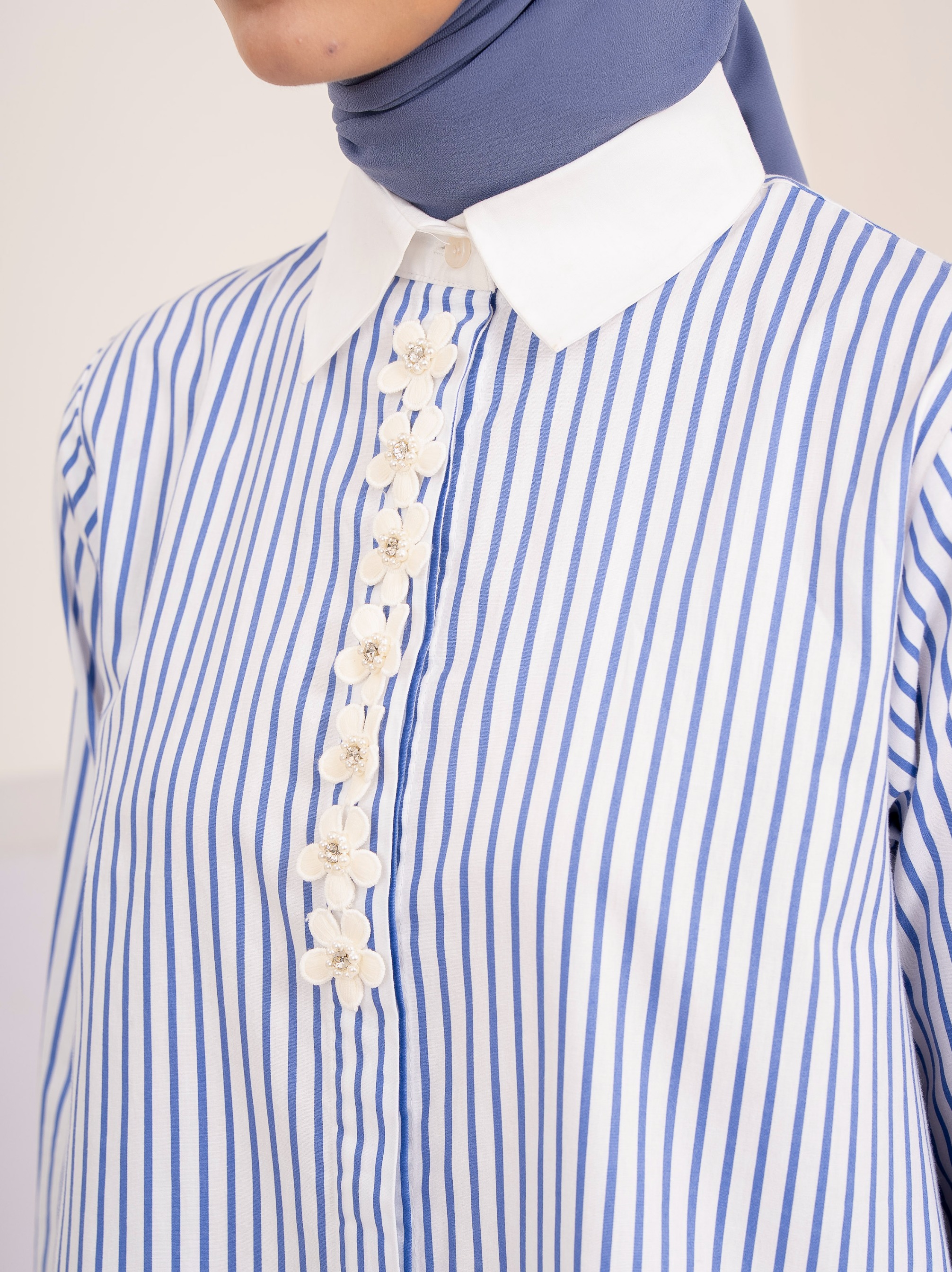 Valyn Shirt Blue