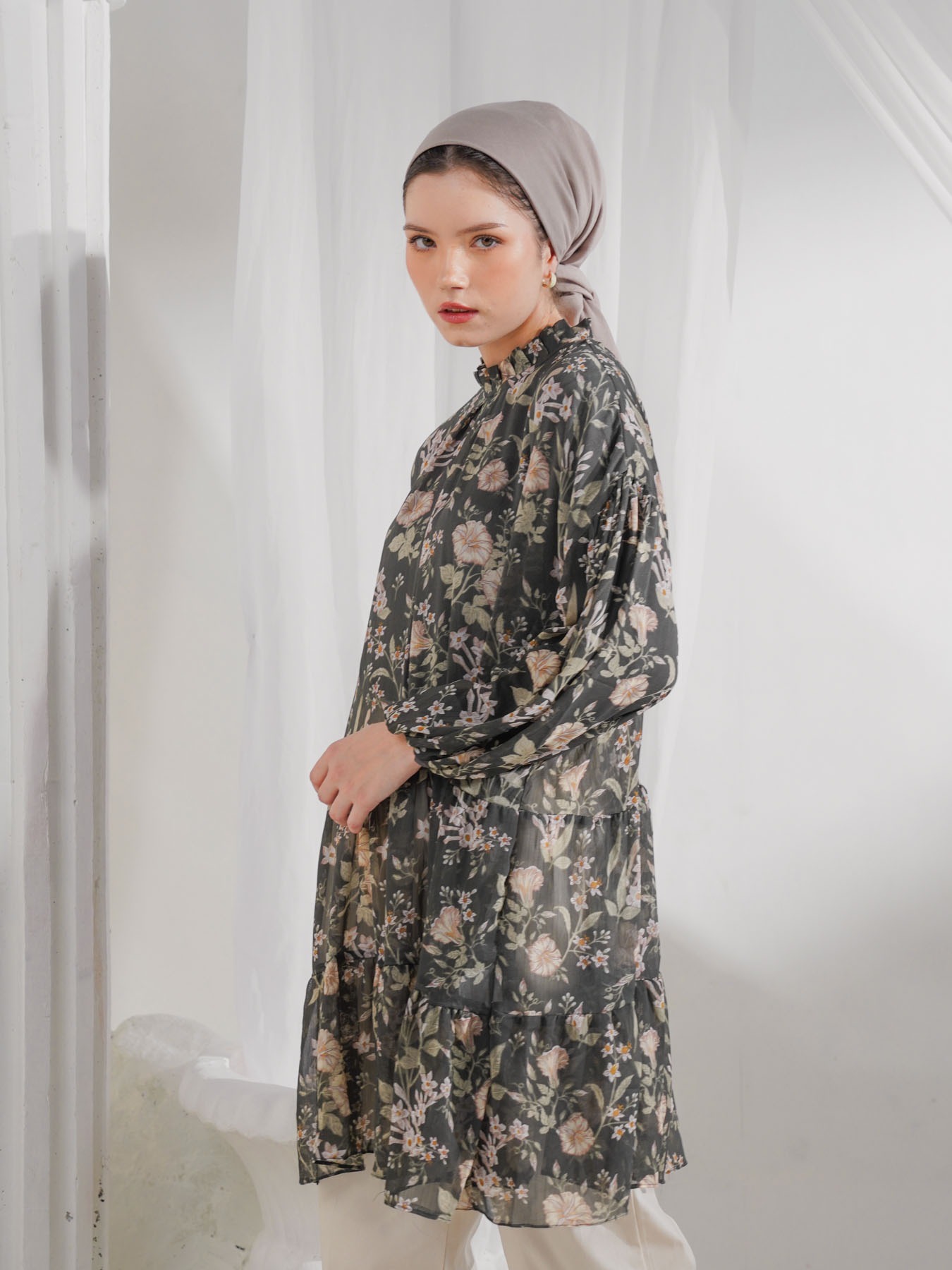 Nyla Top Dark Gray