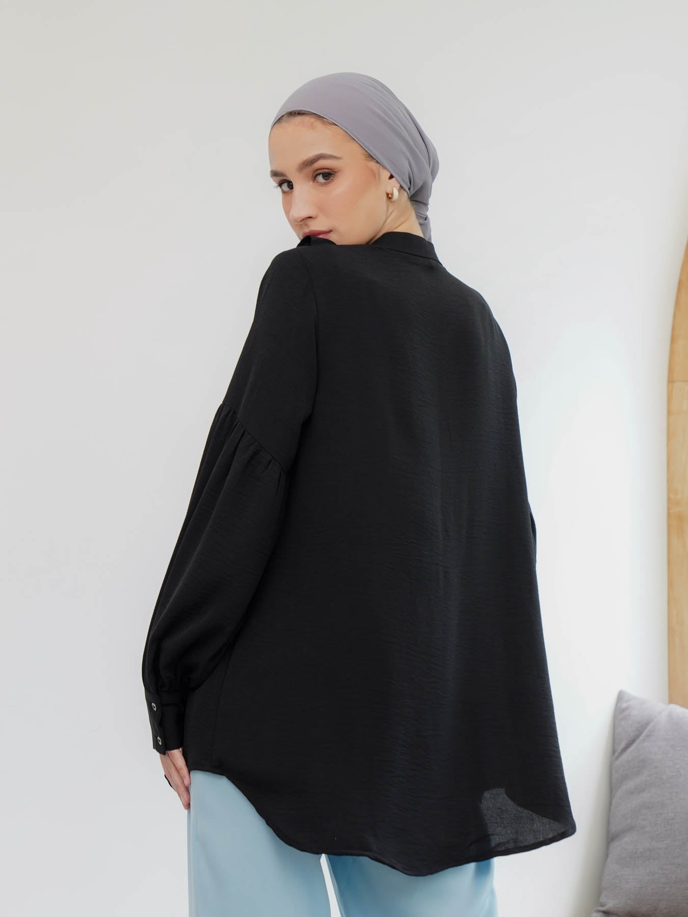 Gaina Top Black