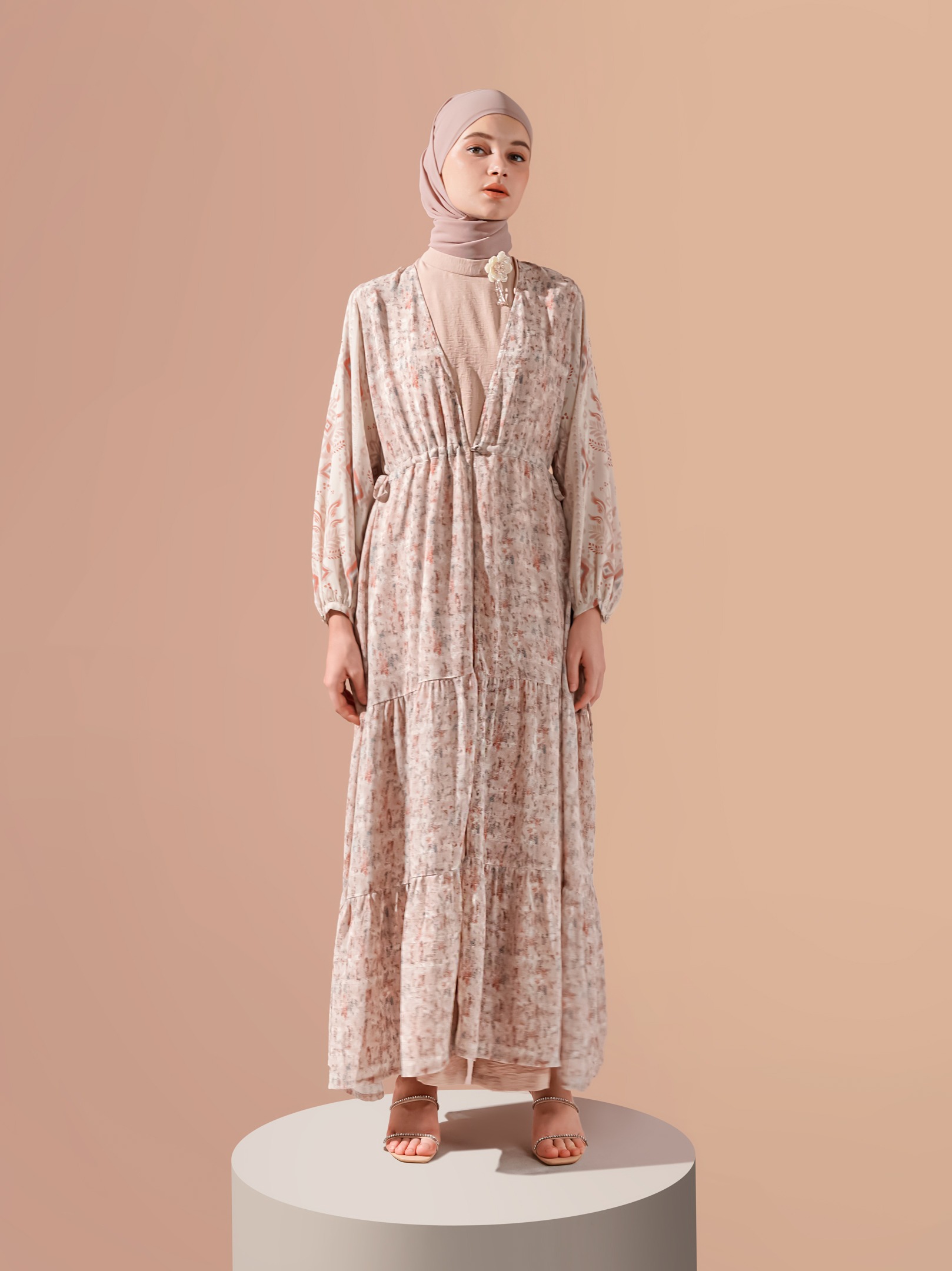 Karen Outer Set Beige