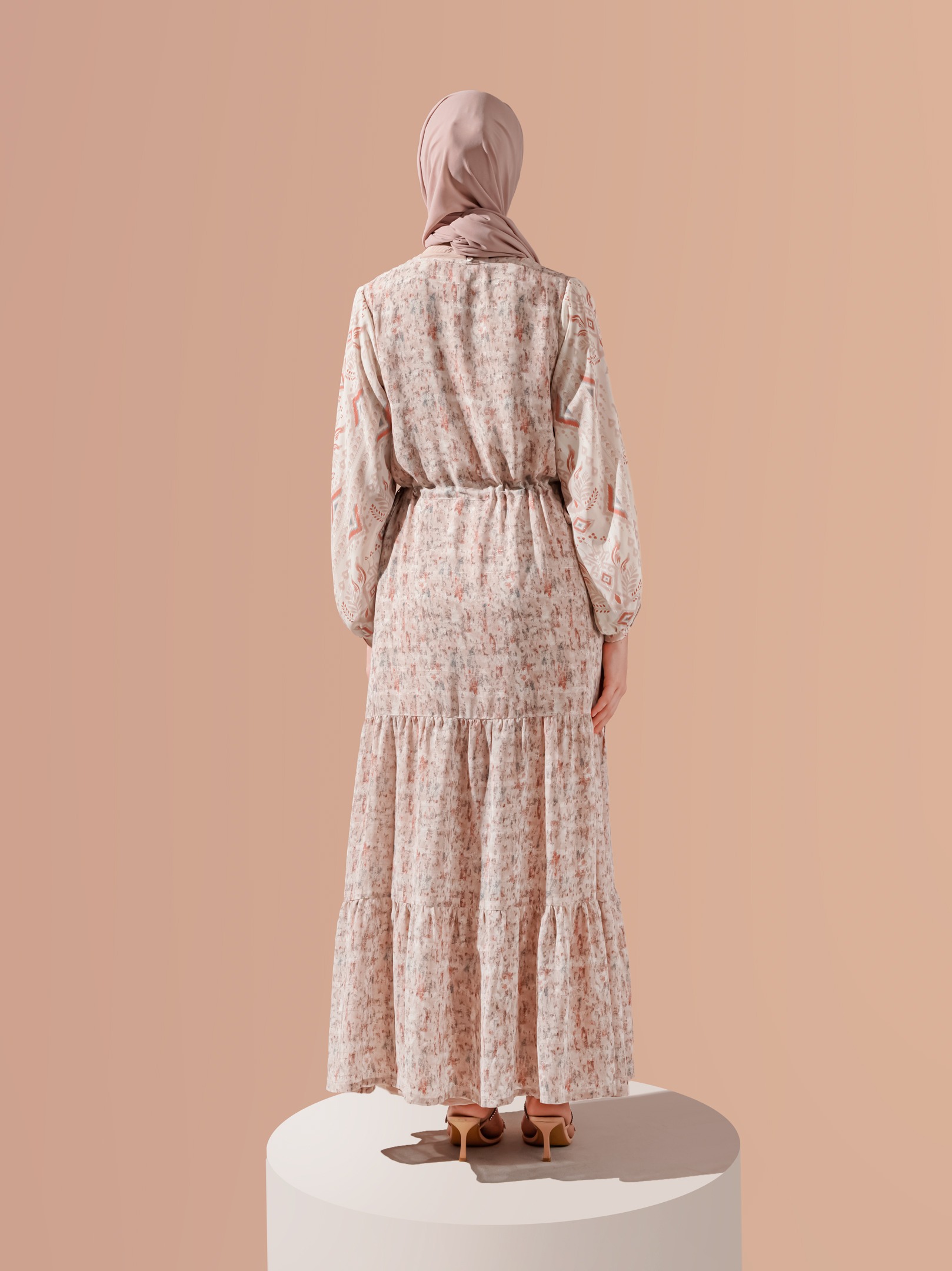 Karen Outer Set Beige