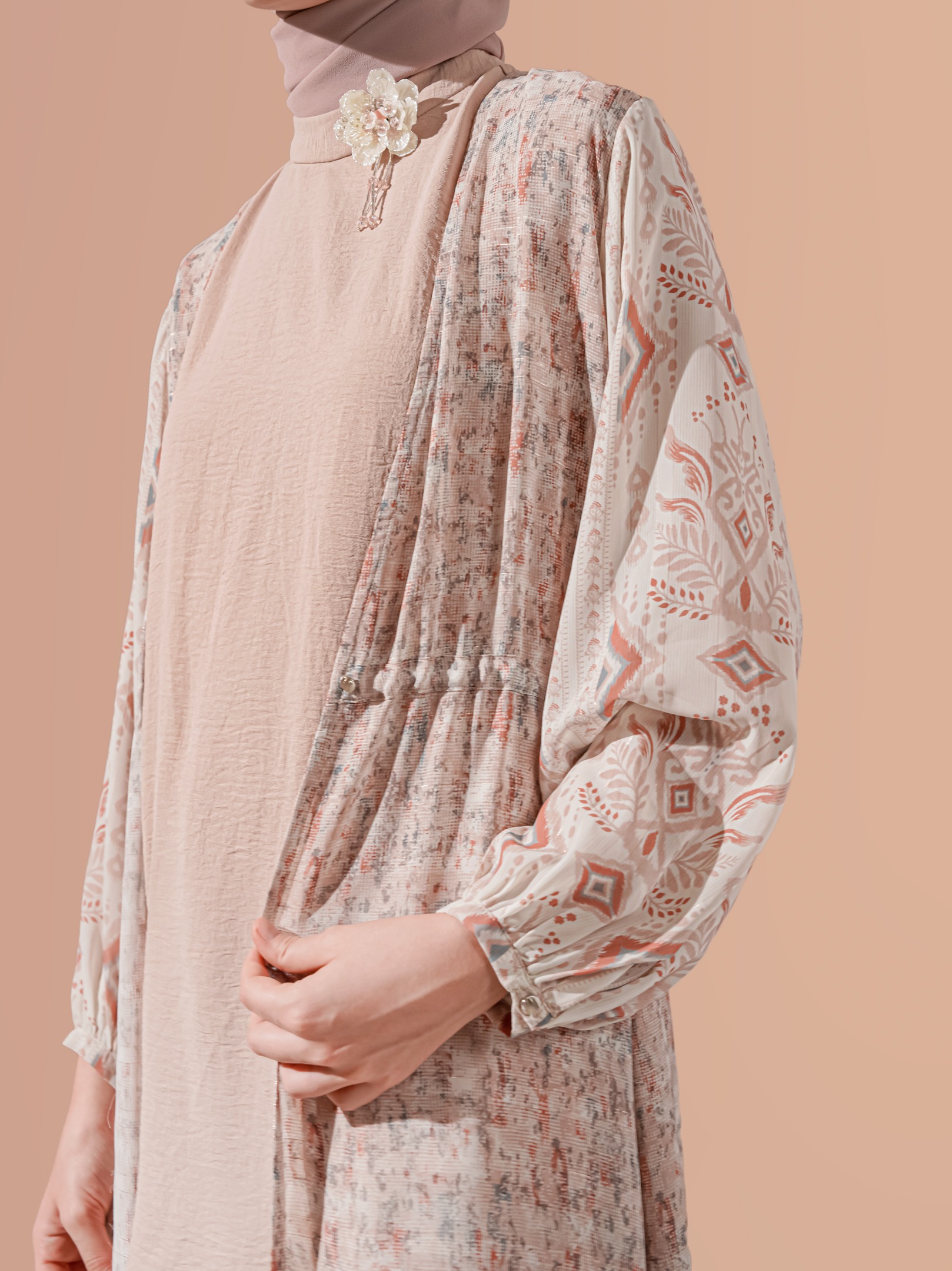 Karen Outer Set Beige