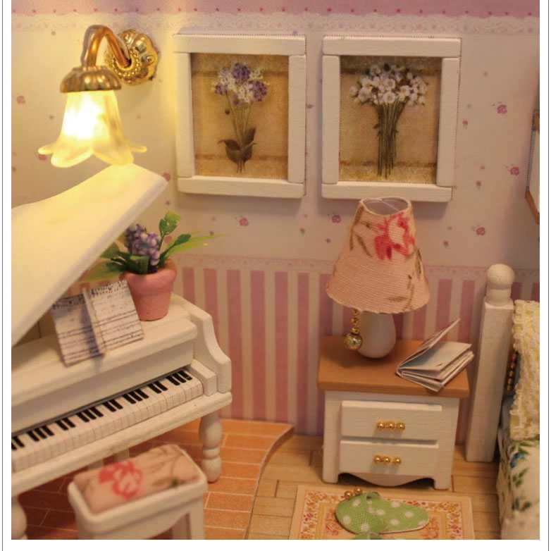 HONGDA Sylvanian Room Miniatur Rumah Boneka 3D DIY 1:24 with Cover - M026, Kreativitas Anak Terpancing, Dekorasi Unik - Miniatur Berkualitas