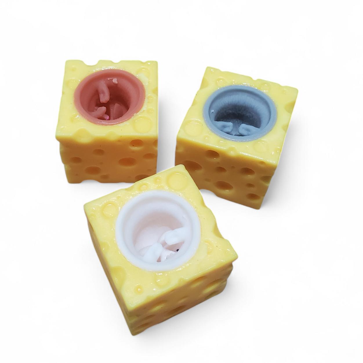 GOESAF Squishy Toy Mouse In The Cheese Pop Up Anti Stress Fidget - Pelampiasan Stres yang Menyenangkan, Desain Lucu