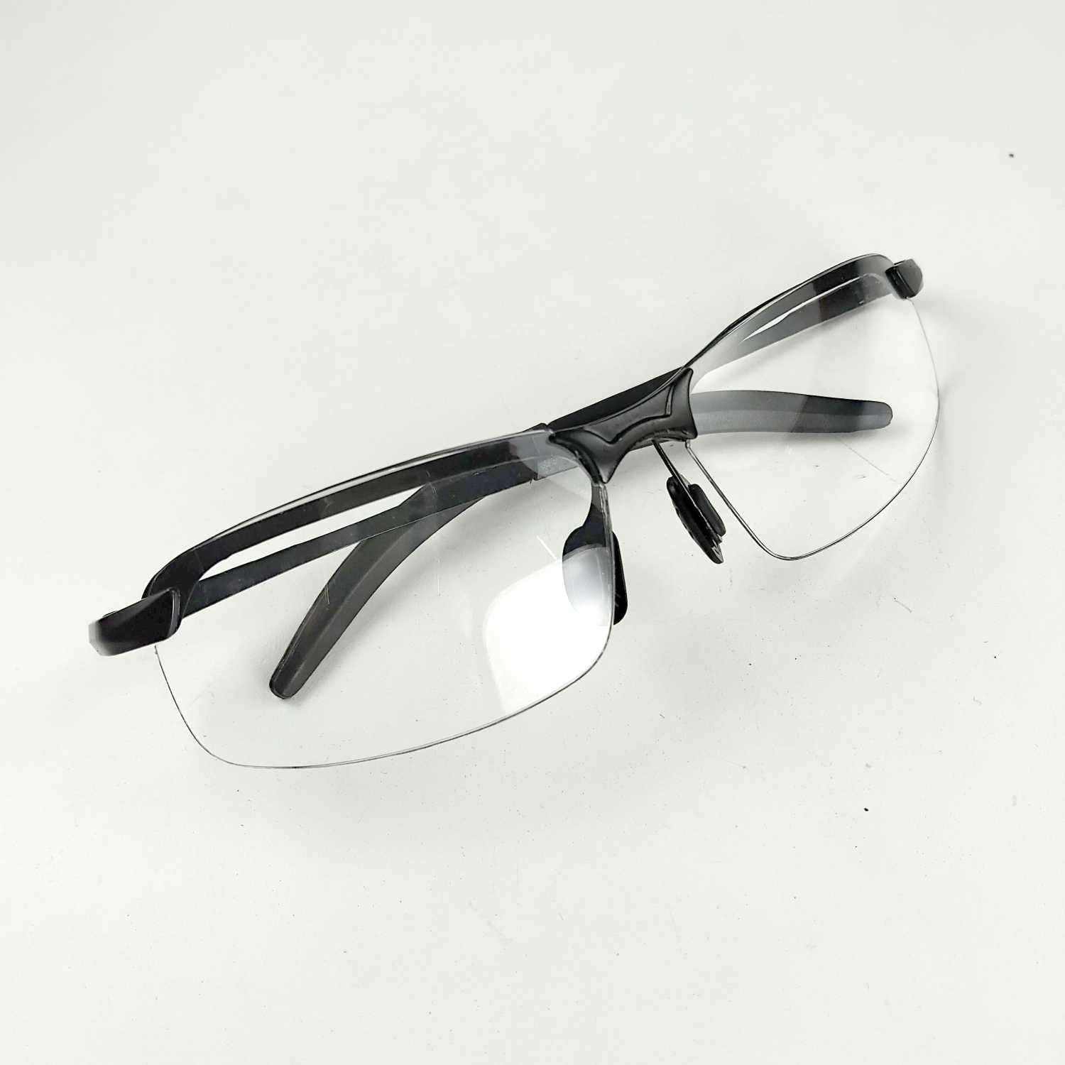 GIAUSA Kacamata Photochromic Sunglasses UV400 - G3043B, Perlindungan Mata Terbaik - Gaya Y2K