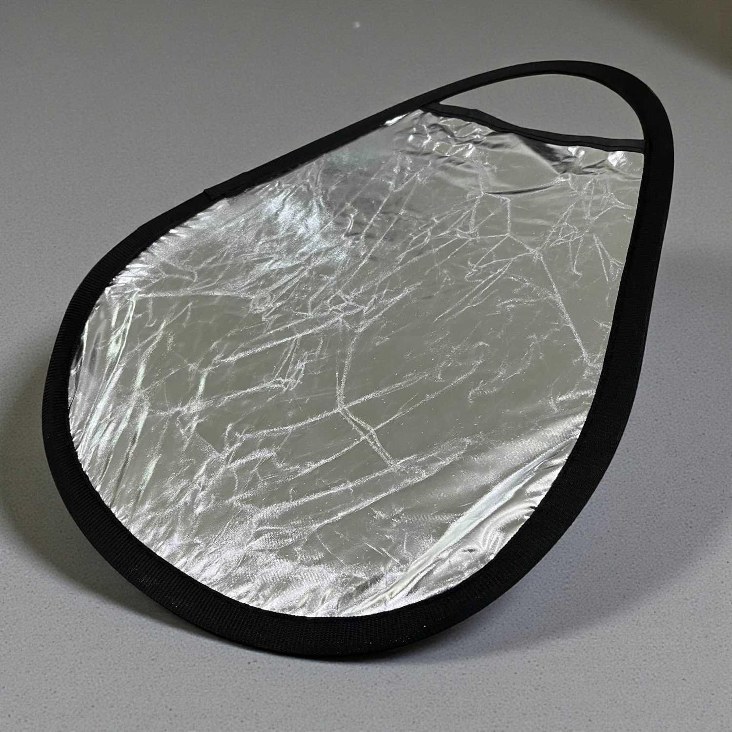 Fotodiox Reflektor Cahaya Studio 2in1 - Pencahayaan Luas, Kreatif, dan Portabel