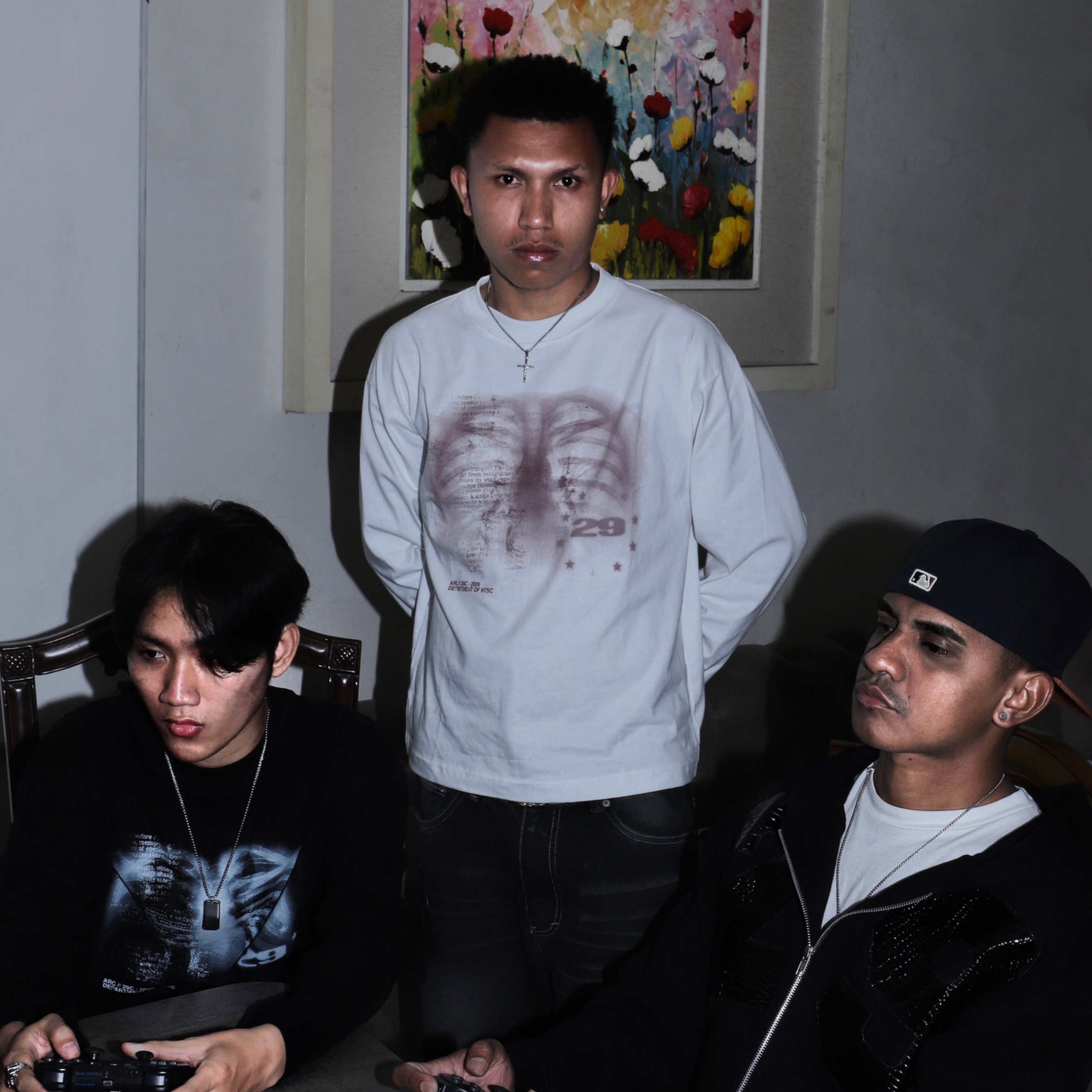 BOXY LONGSLEEVE T-SHIRT X-RAYS - NETASEEC "DAILY SERIES"