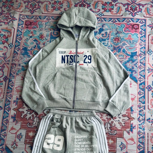 Image of ONESET - BOXY HOODIE & BAGGY SWEATPANTS - DISTRICT