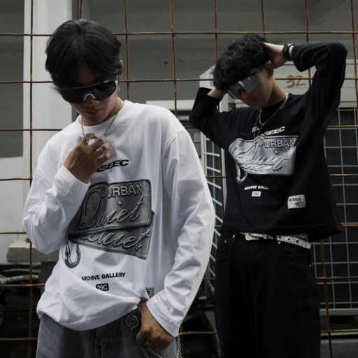 Image of BOXY LONGSLEEVE TEE NETASEEC - URBAN QUIET