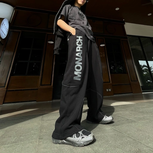 Image of BAGGY SWEATPANTS NETASEEC - MONARCH