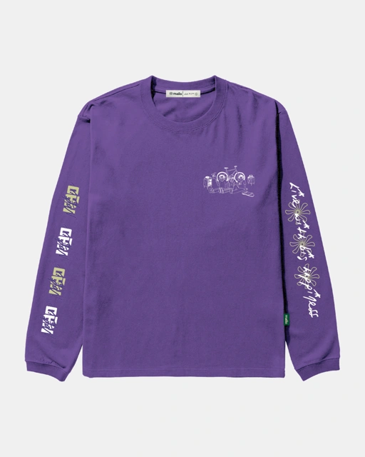 Image of Mailo with NAO Longsleeve