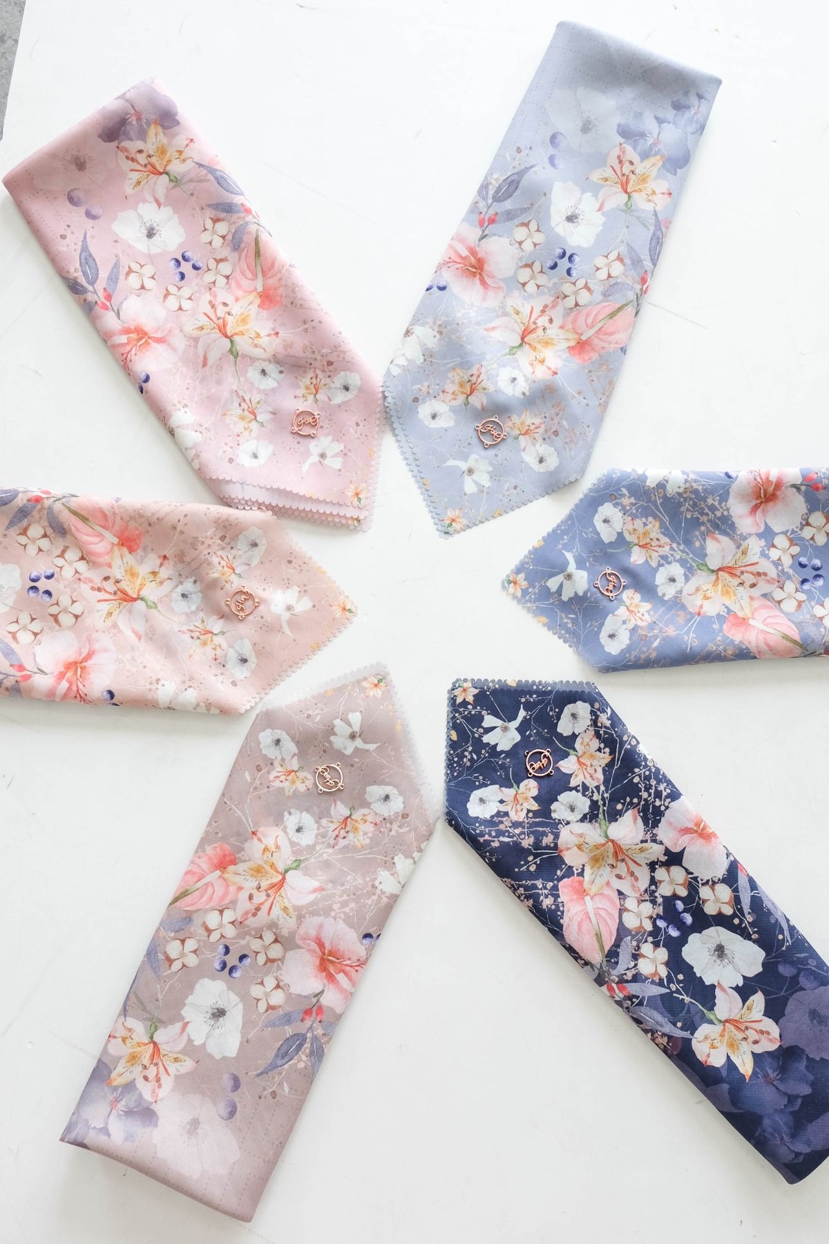 LEAF Mirea Scarf - Navy
