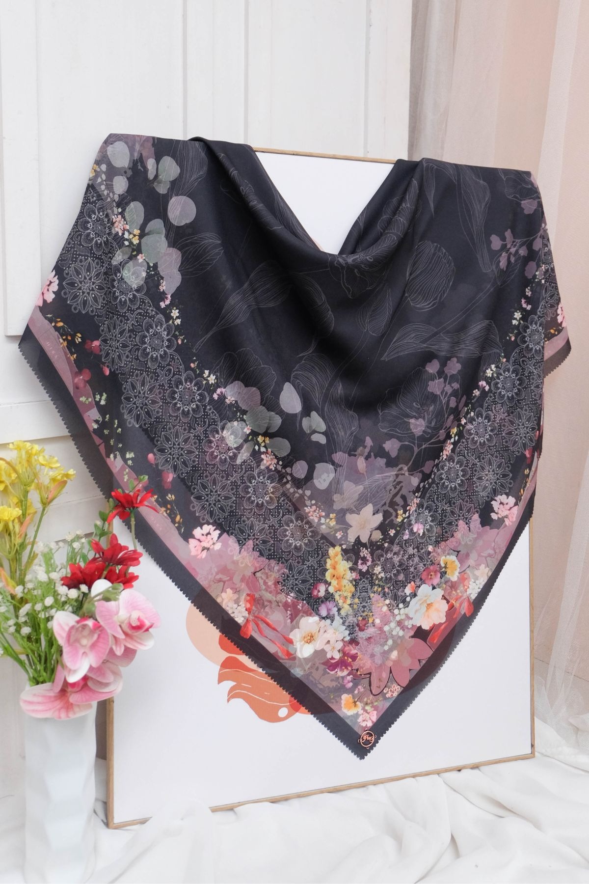 LEAF Rahma Scarf - Black