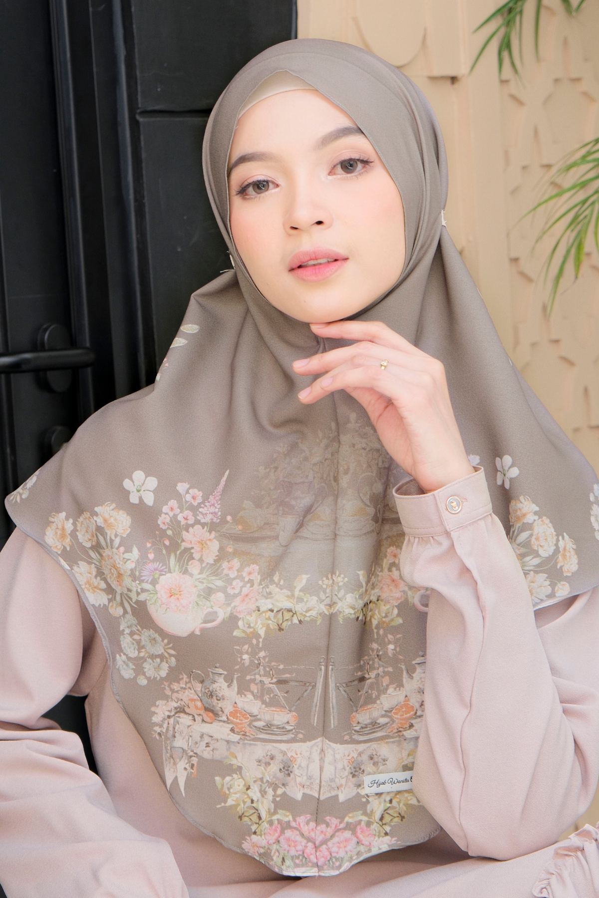 HIRA Instan Baiti - Bergo Camellia Hijab Hamidah | Jilbab Premium Printing Diamond