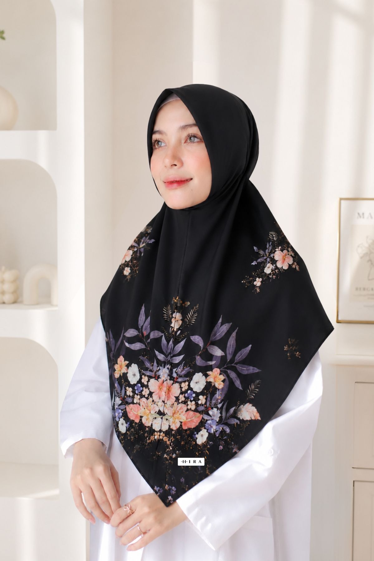 Baiti Mirea - Black
