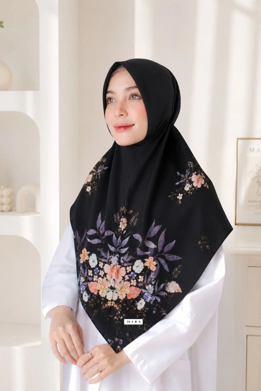 Baiti Mirea - Black