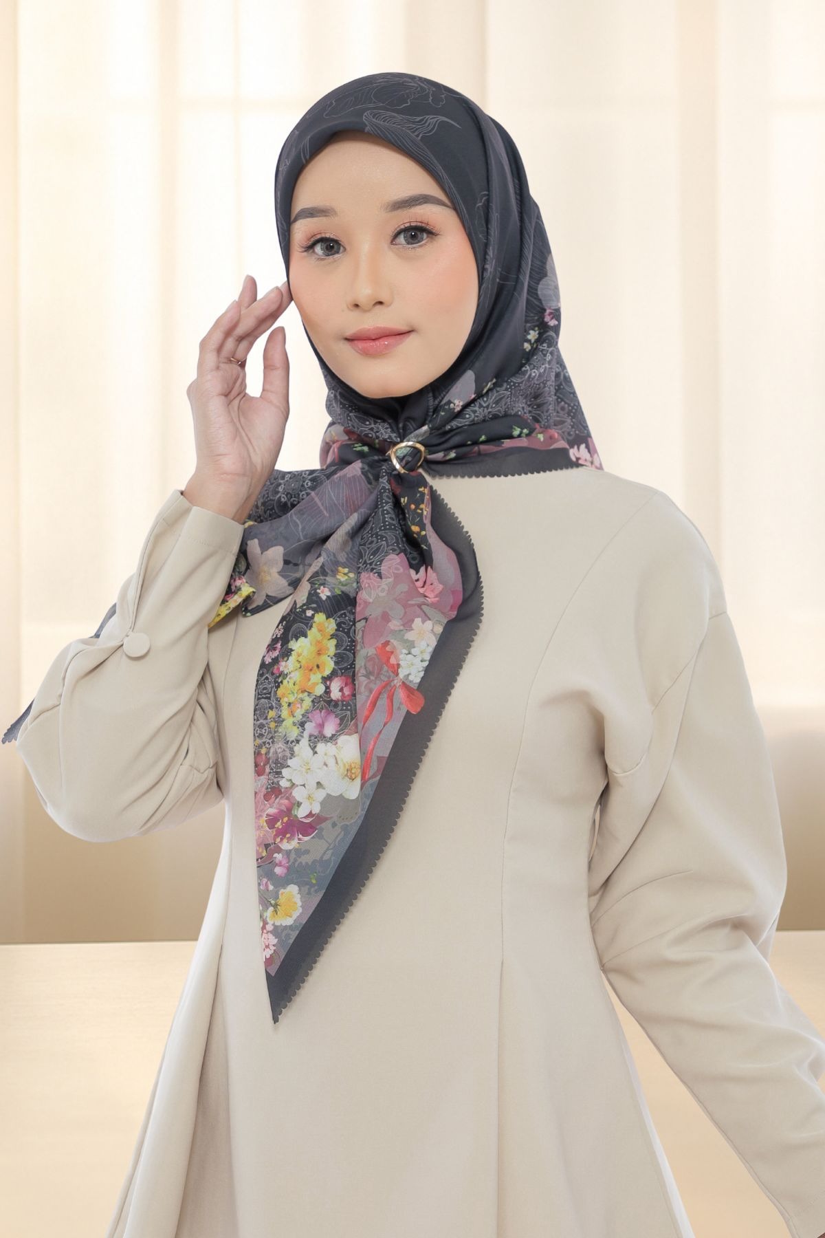 LEAF Rahma Scarf - Black