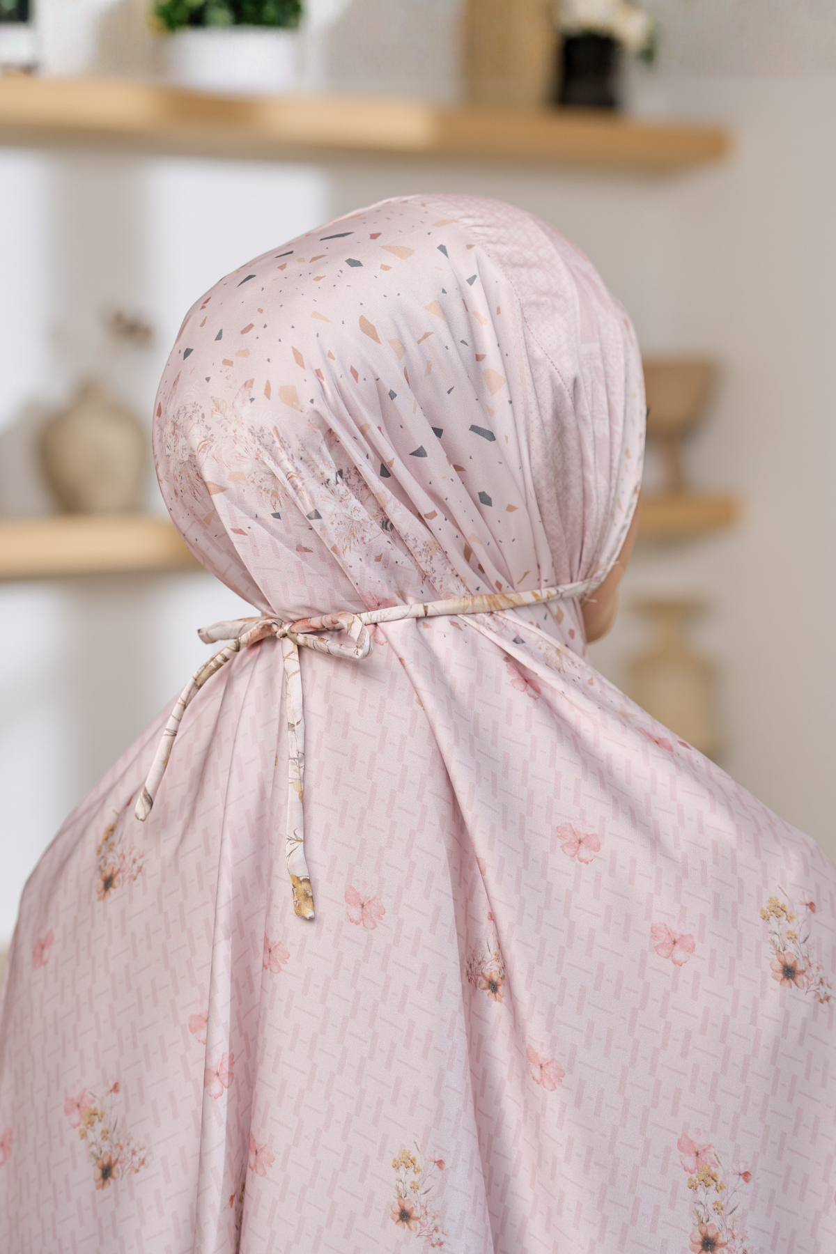 Mukena Rumah Senja Cream & Box Hampers Exclusive Hadiah- Mukena Silk Daily Prayer Set 