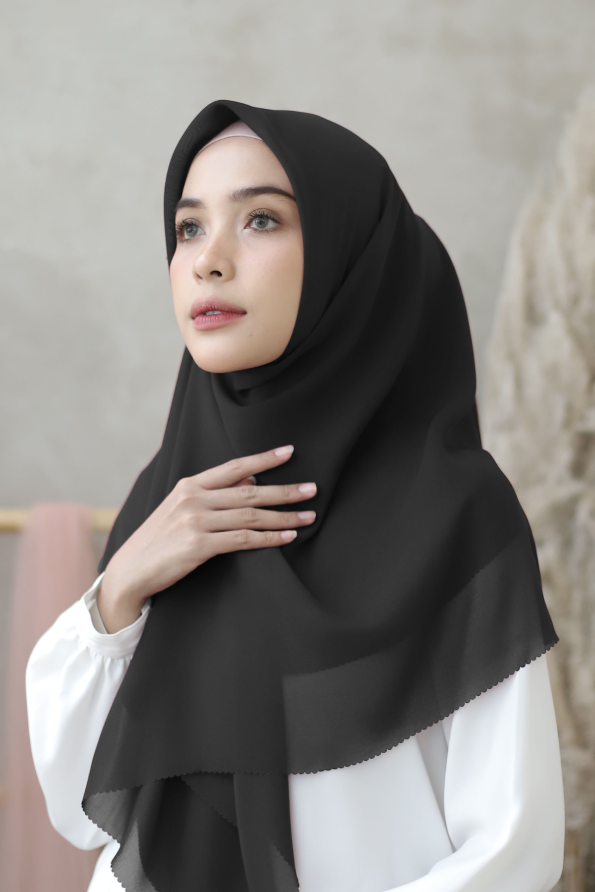 Hana - Black