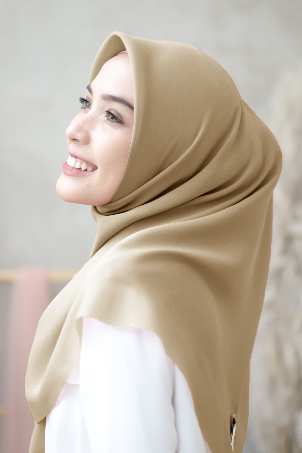 HIRA - Segi Empat Hana  Hijab Lasercut Polycotton Voal Paris