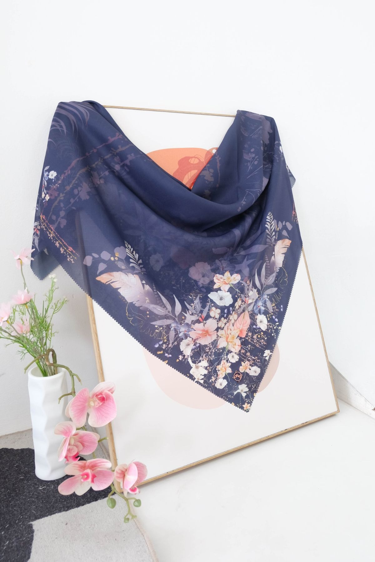 LEAF Mirea Scarf - Navy