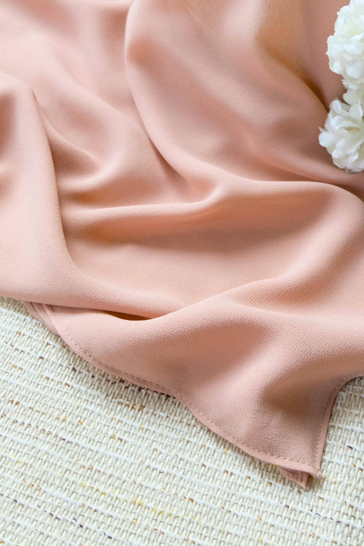 HIRA - Pashmina Cyra Hijab | Cerutti Babydoll Polos