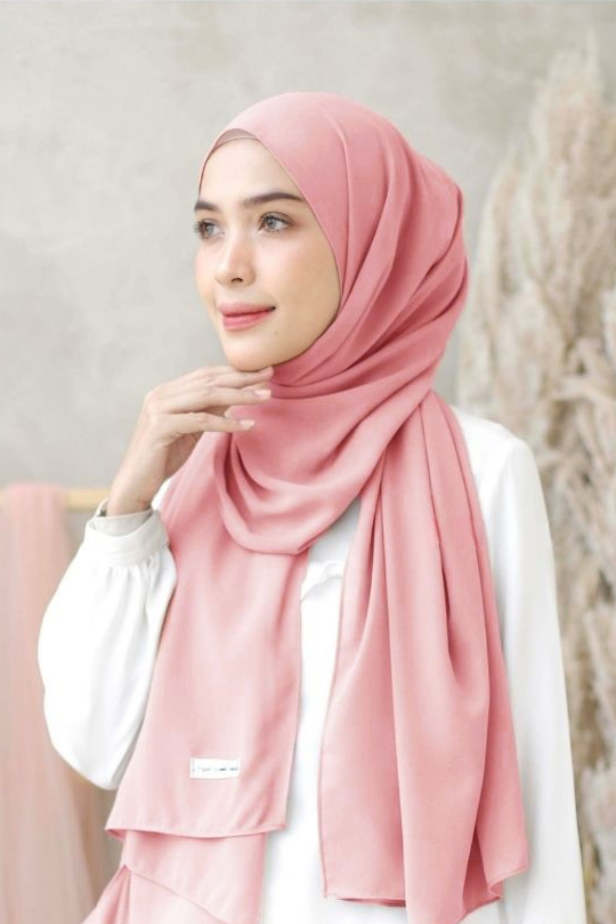 Cyra - Milk Pink