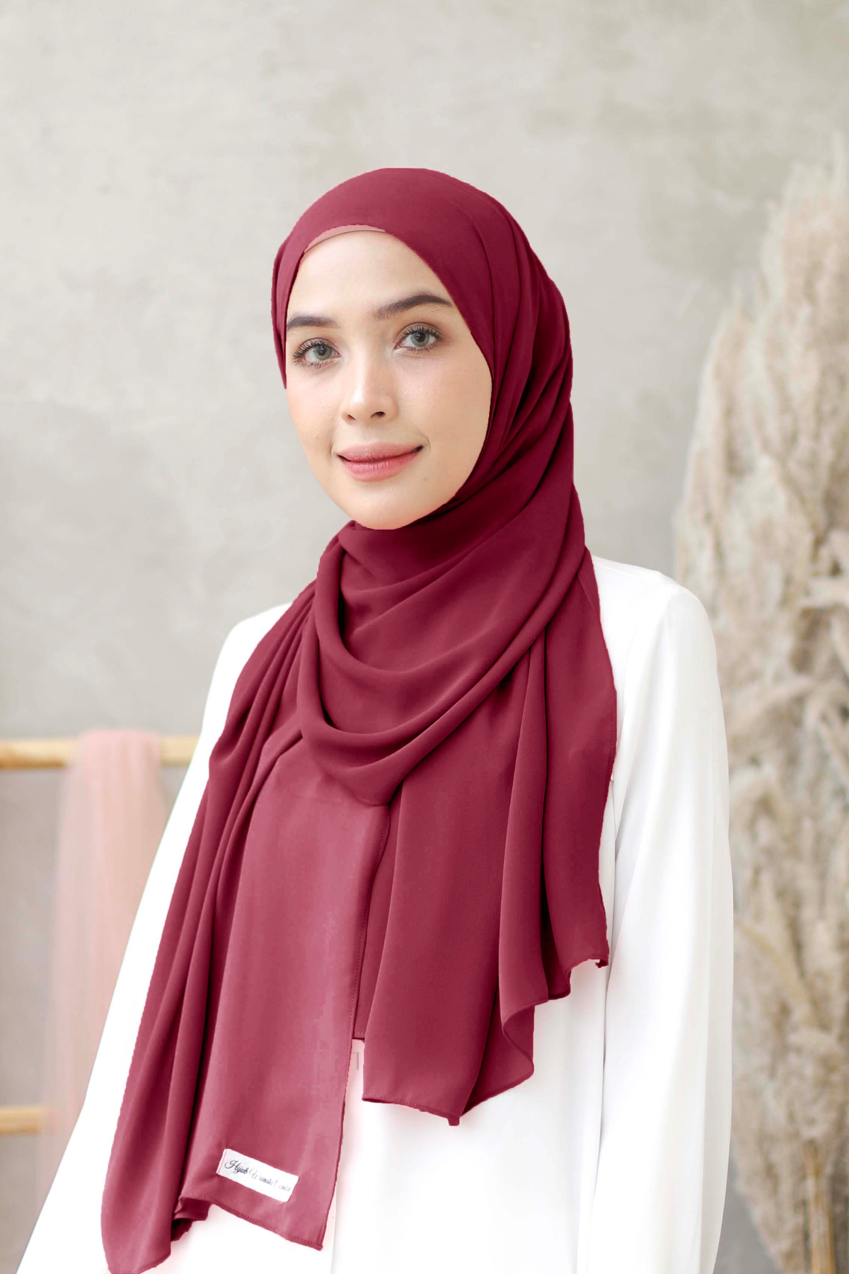 HIRA - Pashmina Cyra Hijab | Cerutti Babydoll Polos