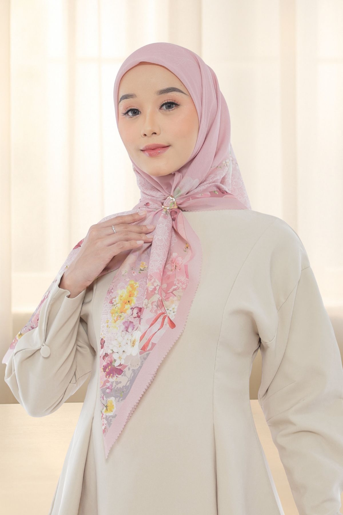 HIRA - LEAF Series Hijab Mirea Scarf Segiempat Voal Motif Printing Premium Lasercut