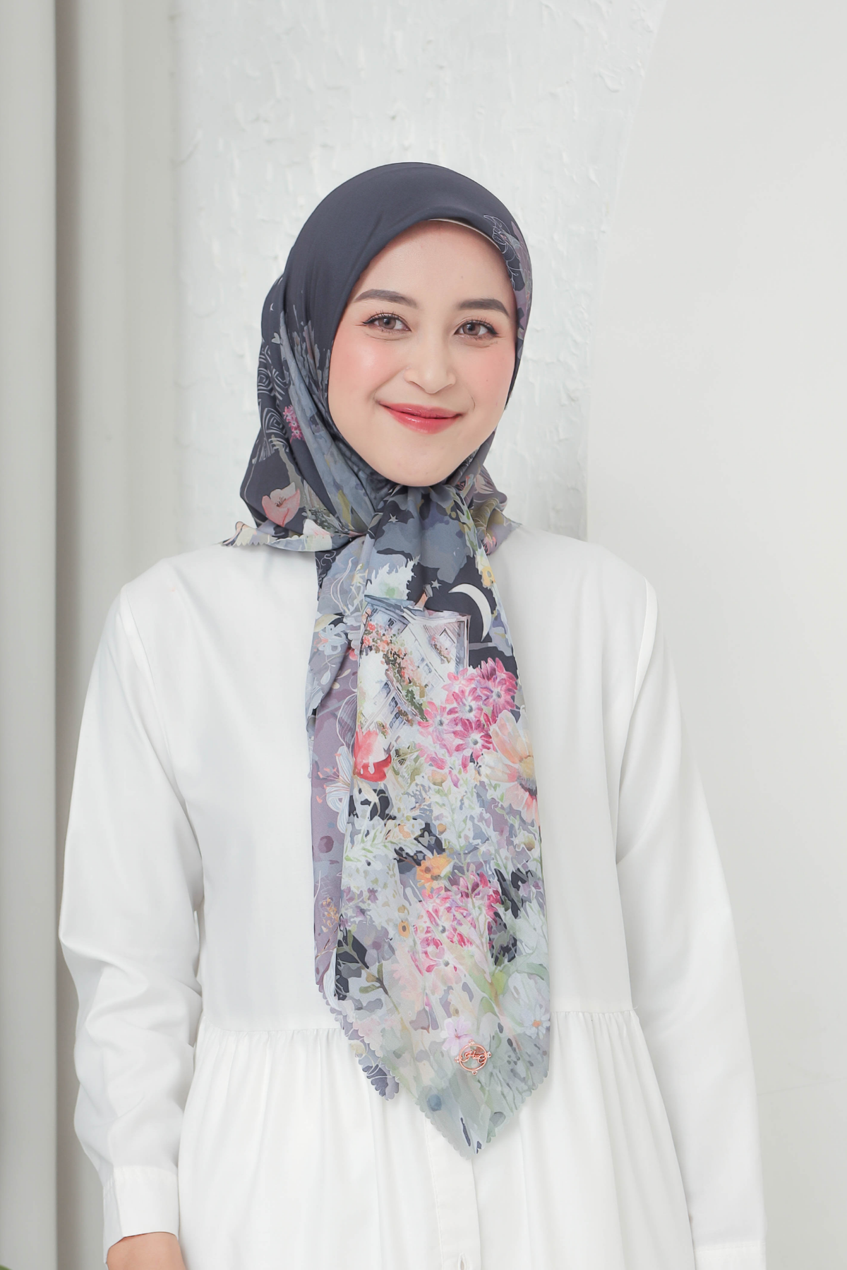 HIRA - Segiempat Verbena Scarf | Hijab Standar Voal, Jumbo Polycotton