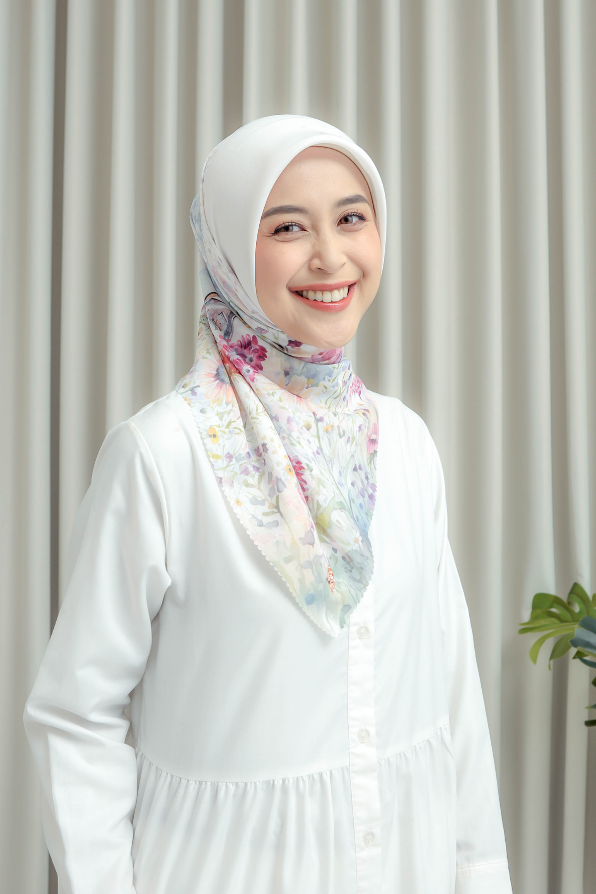 HIRA - Segiempat Verbena Scarf | Hijab Standar Voal, Jumbo Polycotton