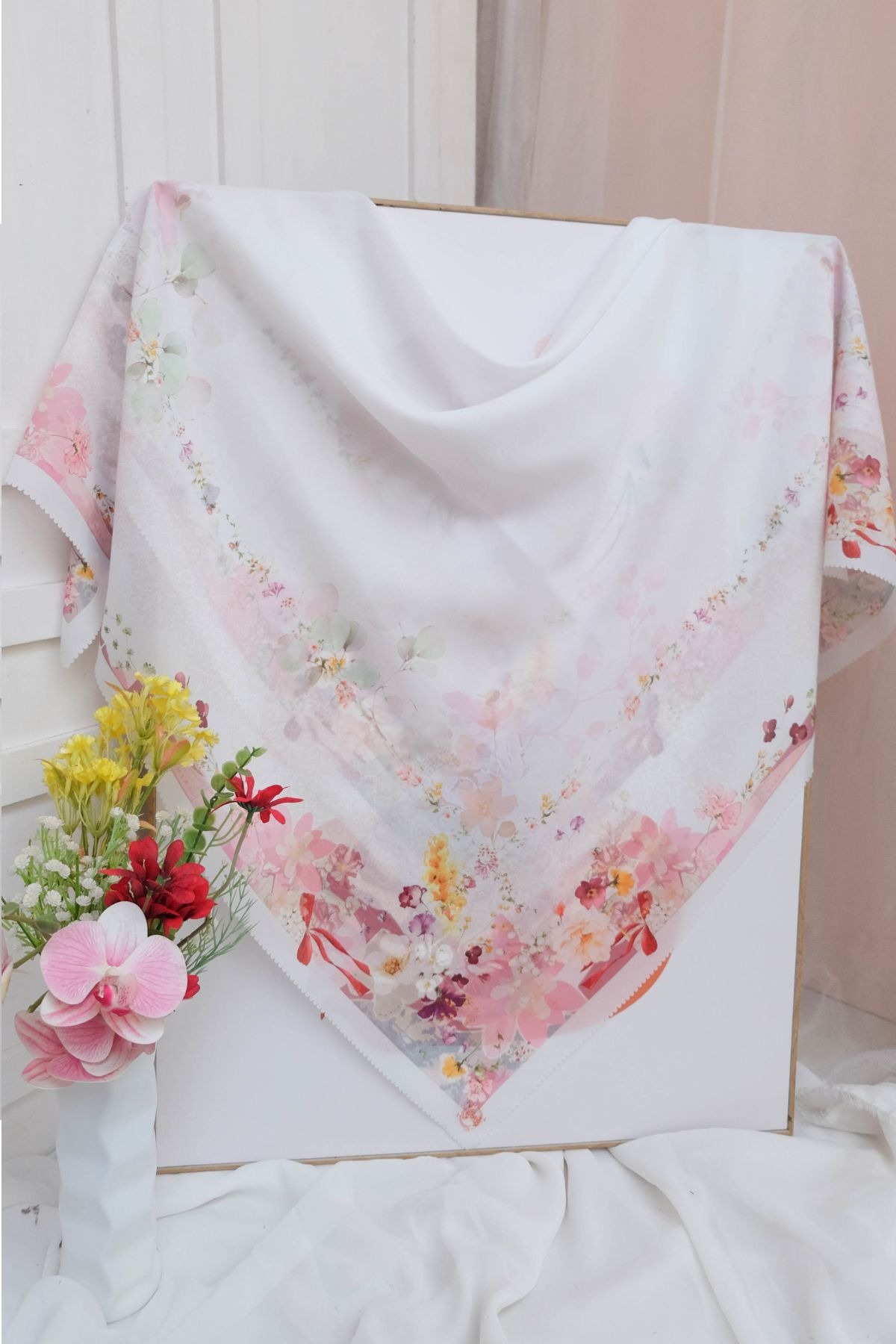 LEAF Rahma Scarf - White