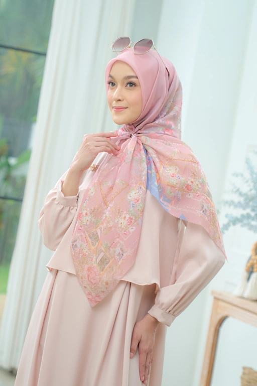 Image of HIRA -   Nuri Scarf  Series Hijab Segiempat Voal Pollycotton Motif Printing Premium Lasercut