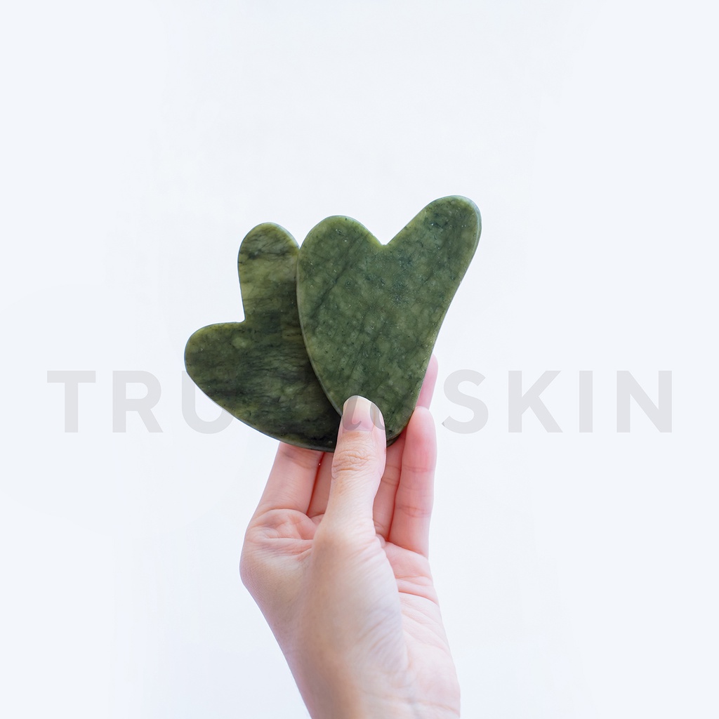 True to Skin Jade & Rose Quartz Guasha and Face Roller (Batu Giok Asli)
