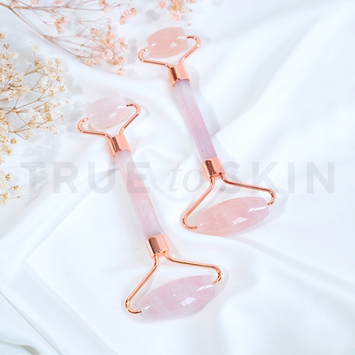 True to Skin Jade & Rose Quartz Guasha and Face Roller (Batu Giok Asli)
