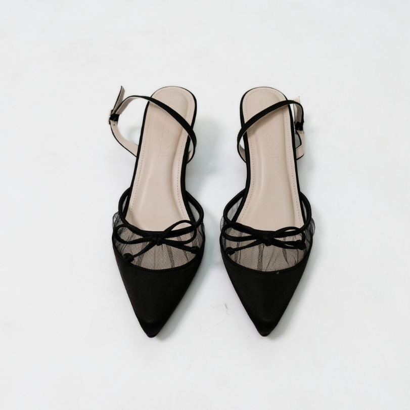 Faye Heels